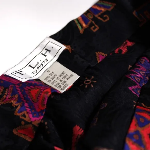 100% SILK early 90s wrap skirt