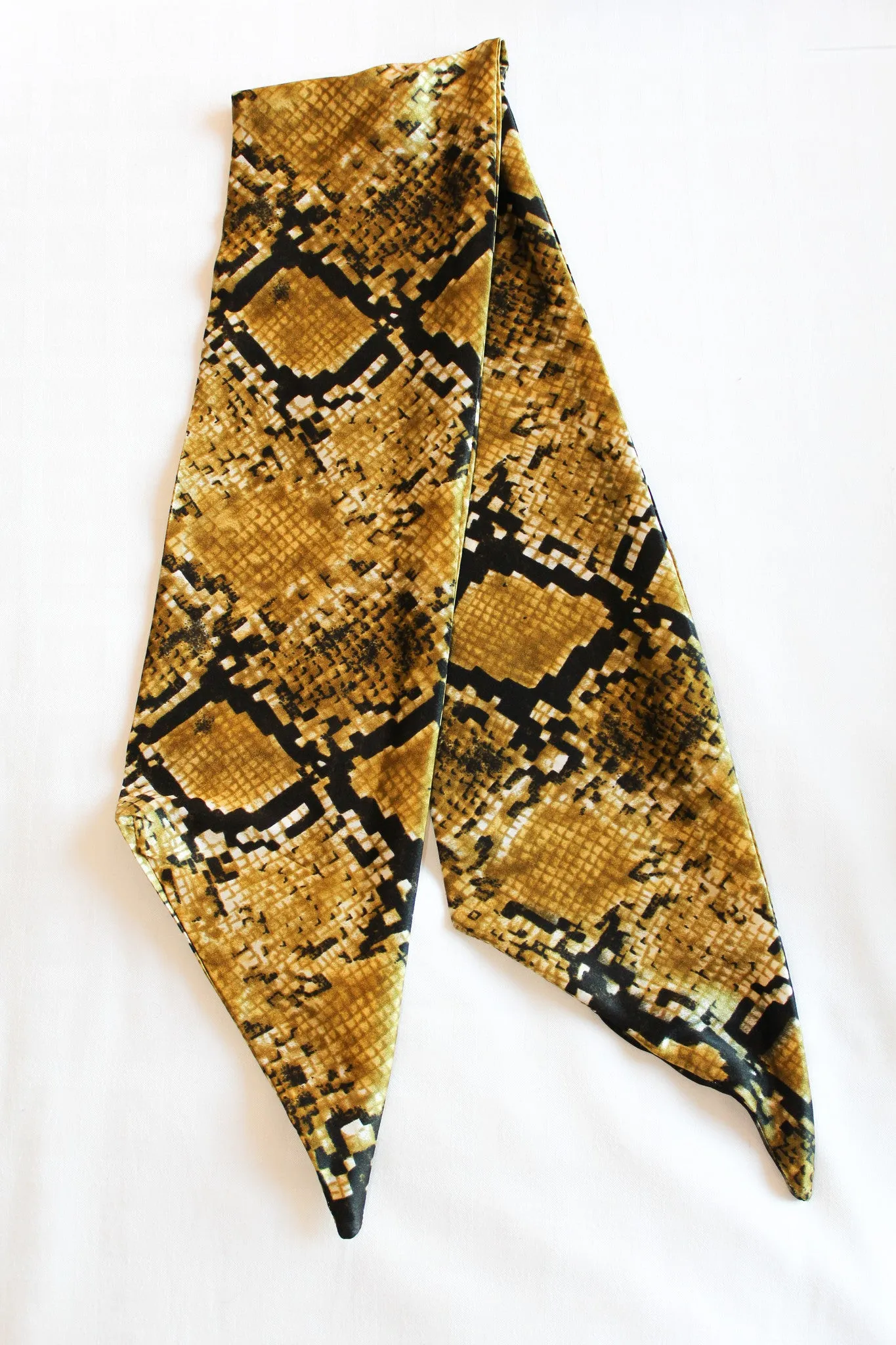 1256. Silk Snake Skin Wrap (Gold)