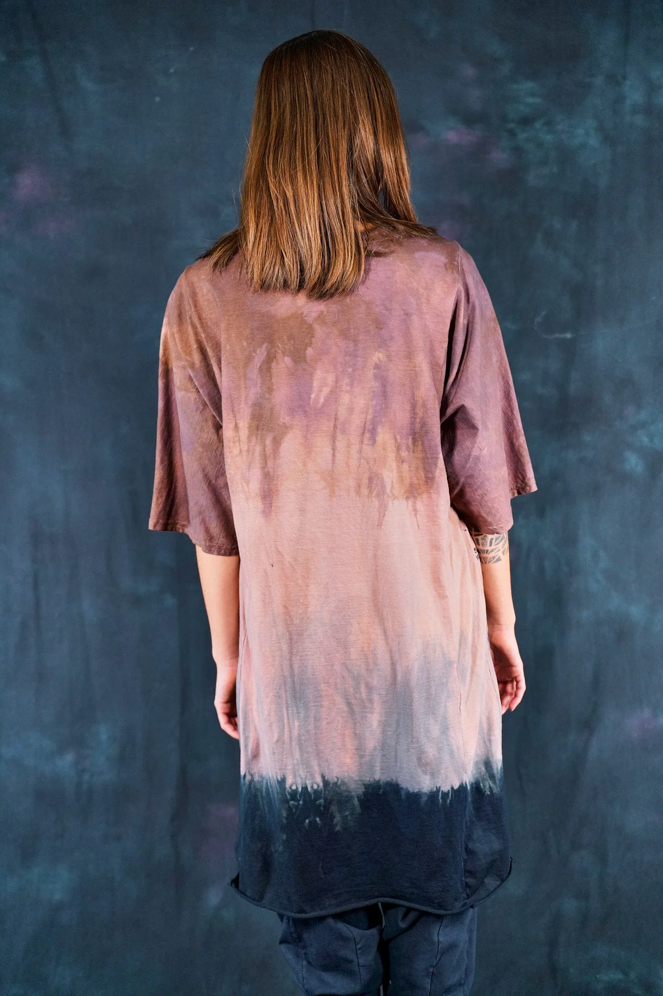 1564HD Euro Slim Fit Art Tunic Mocha Charcoal Flora Singe