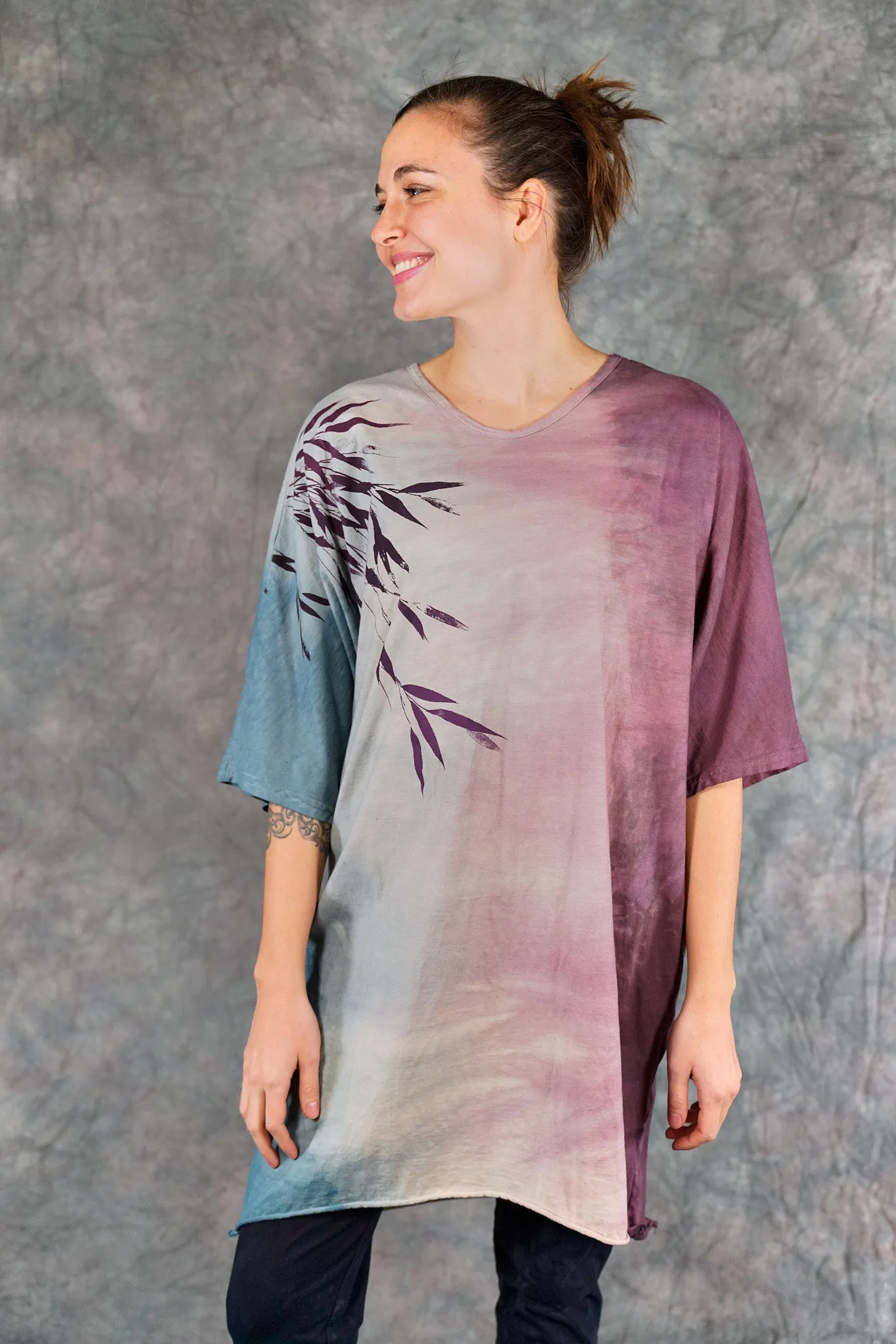 1564HD Euro Slim Fit Art Tunic Sakura