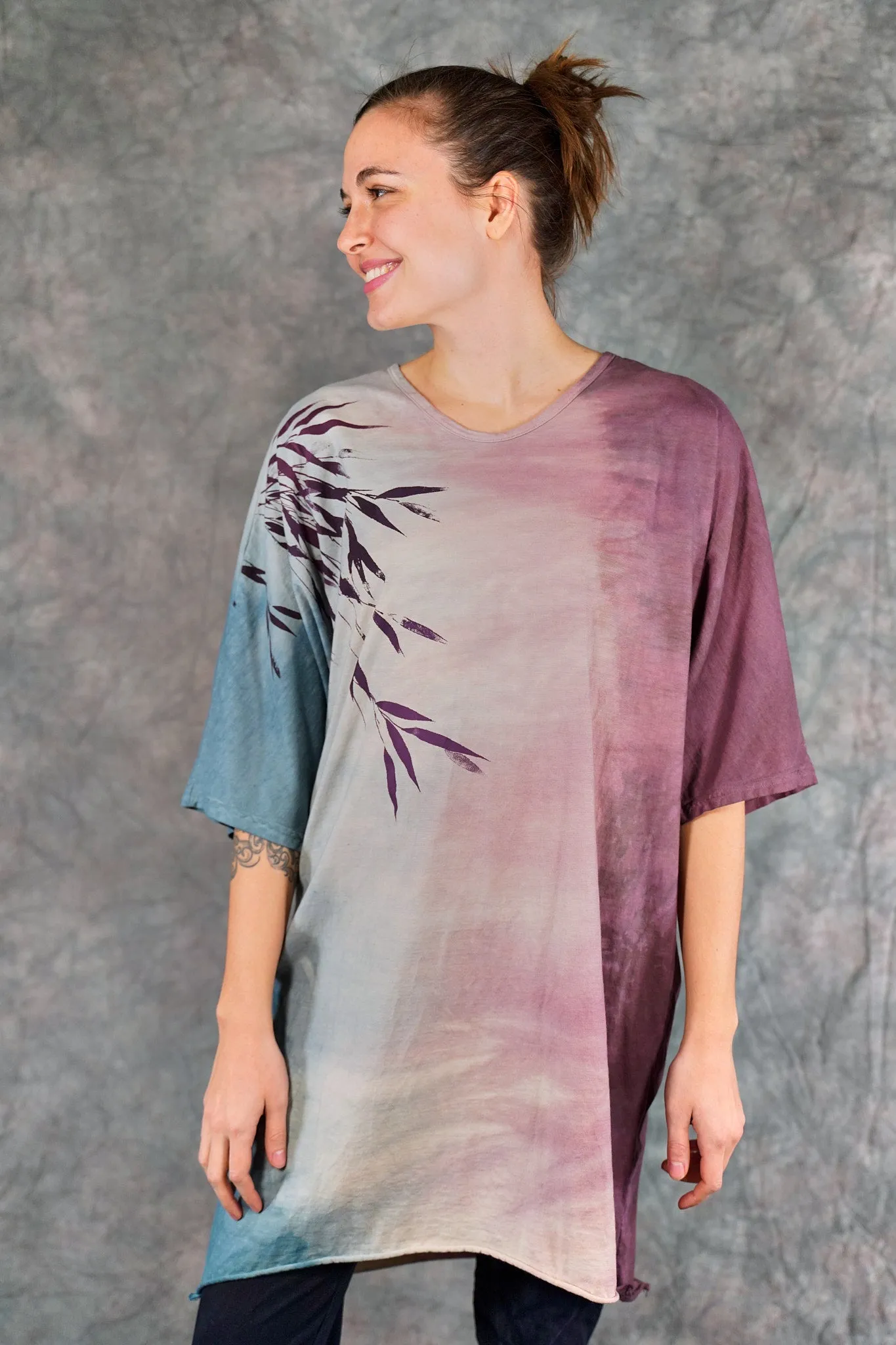 1564HD Euro Slim Fit Art Tunic Sakura