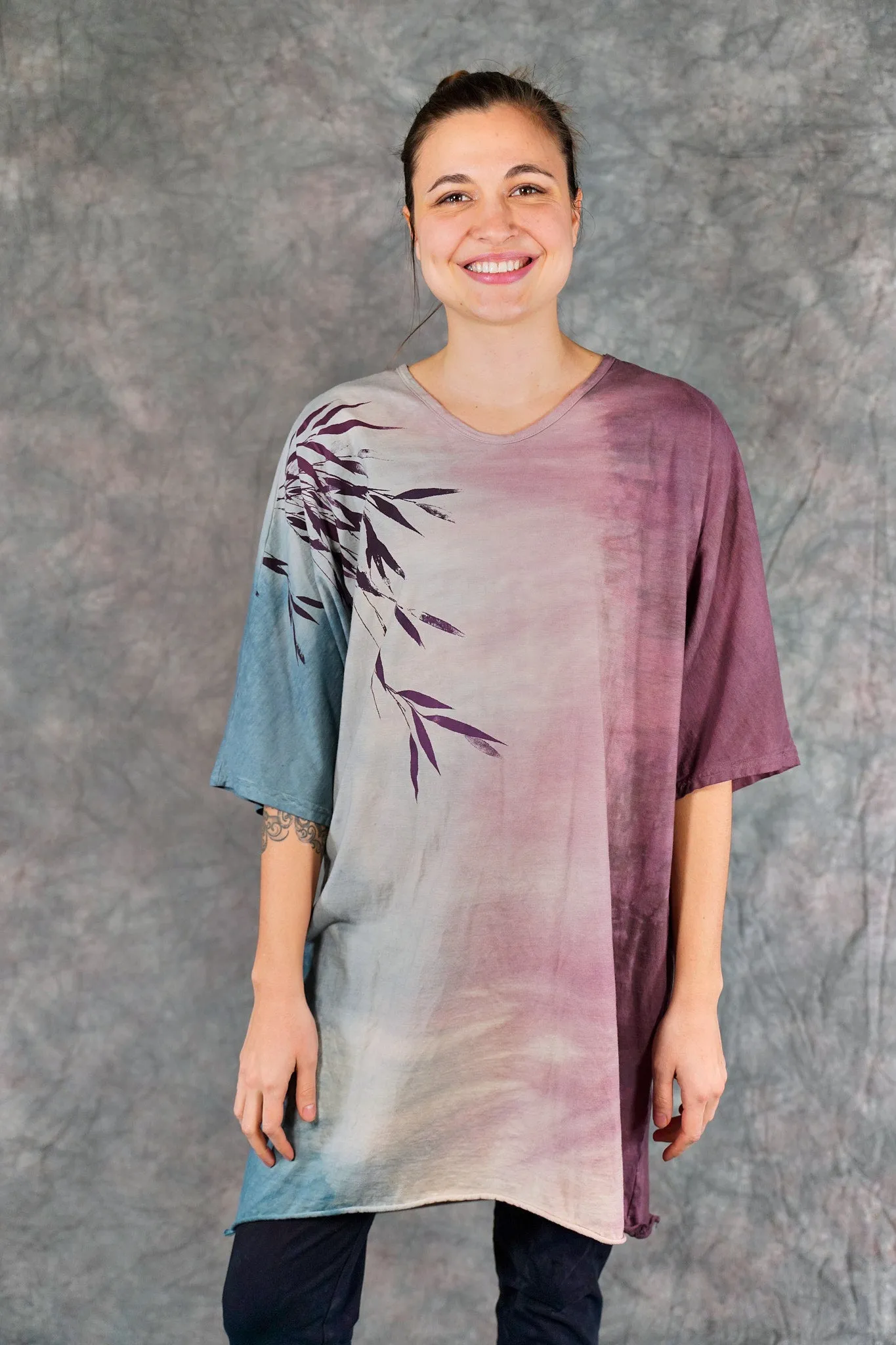 1564HD Euro Slim Fit Art Tunic Sakura
