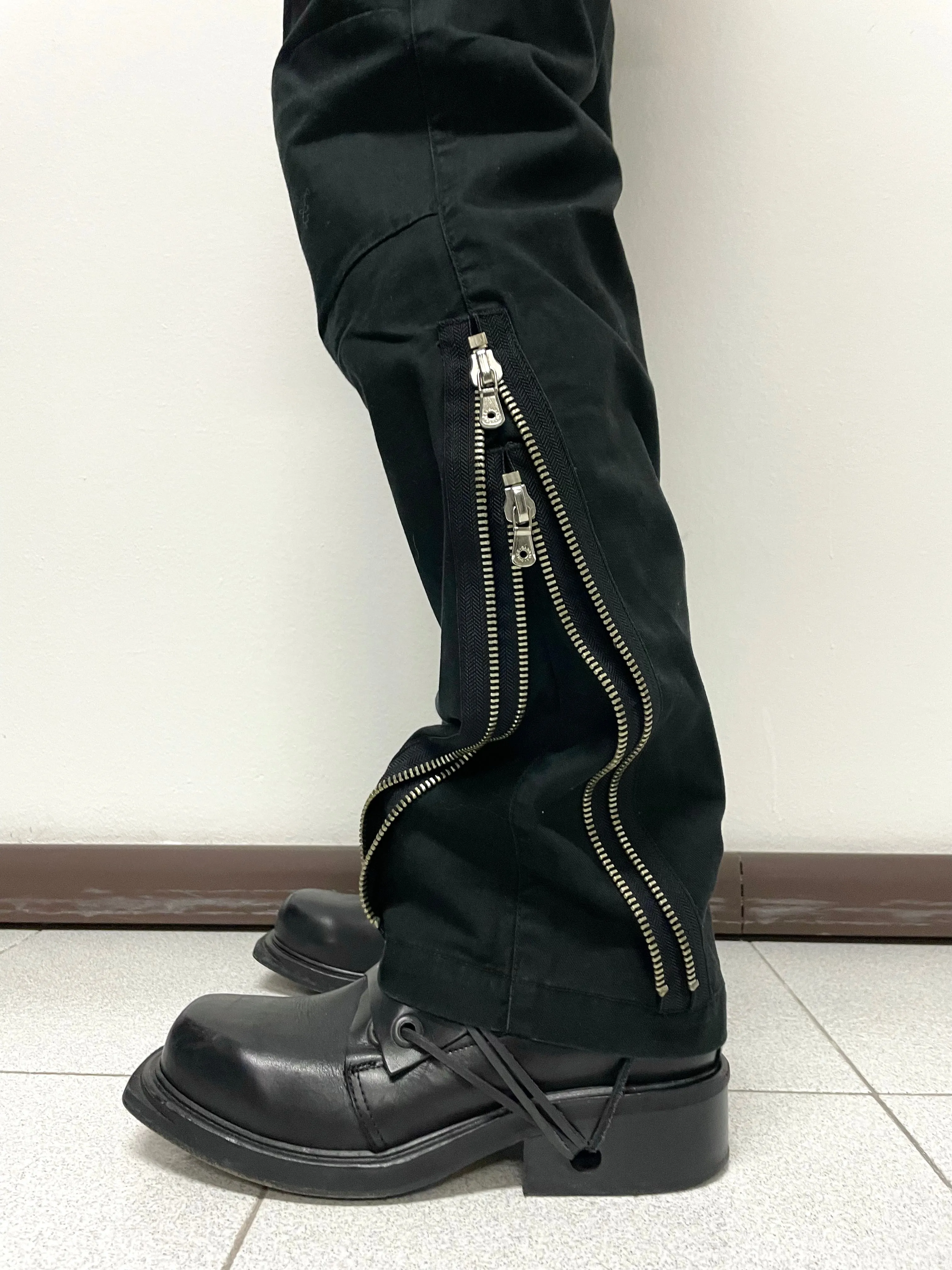 2000s Dolce & Gabbana zipper cargo pants