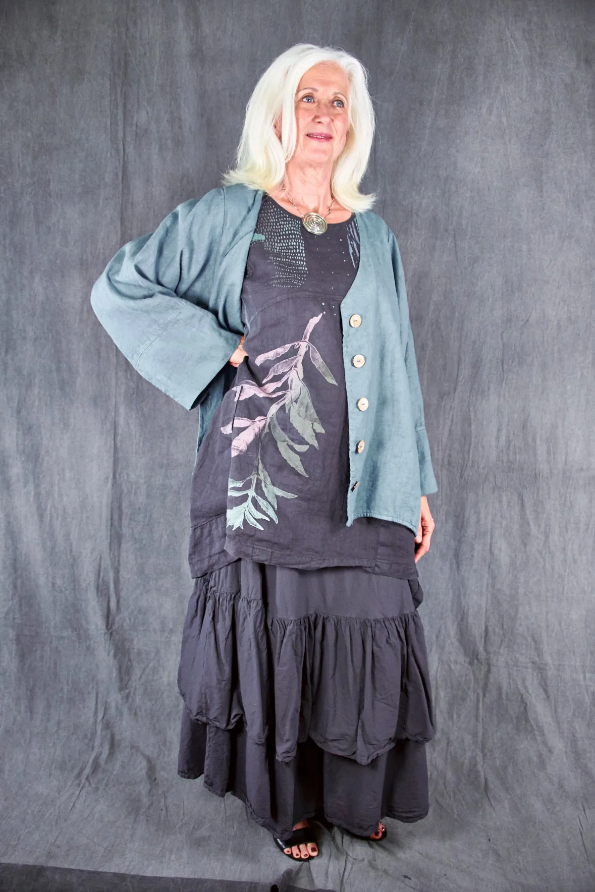 2270 Seaside Linen Tunic Black Sand-P