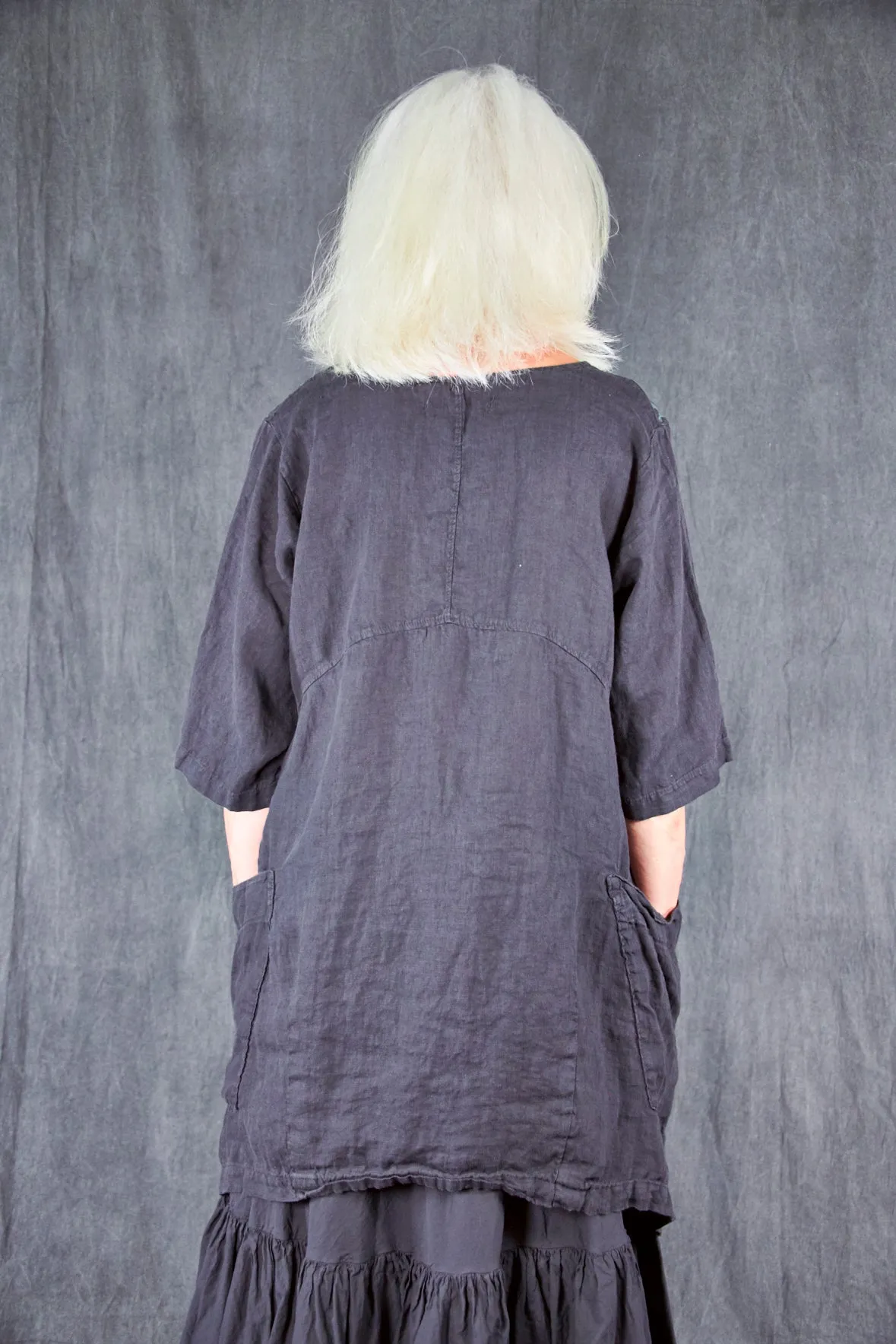 2270 Seaside Linen Tunic Black Sand-P