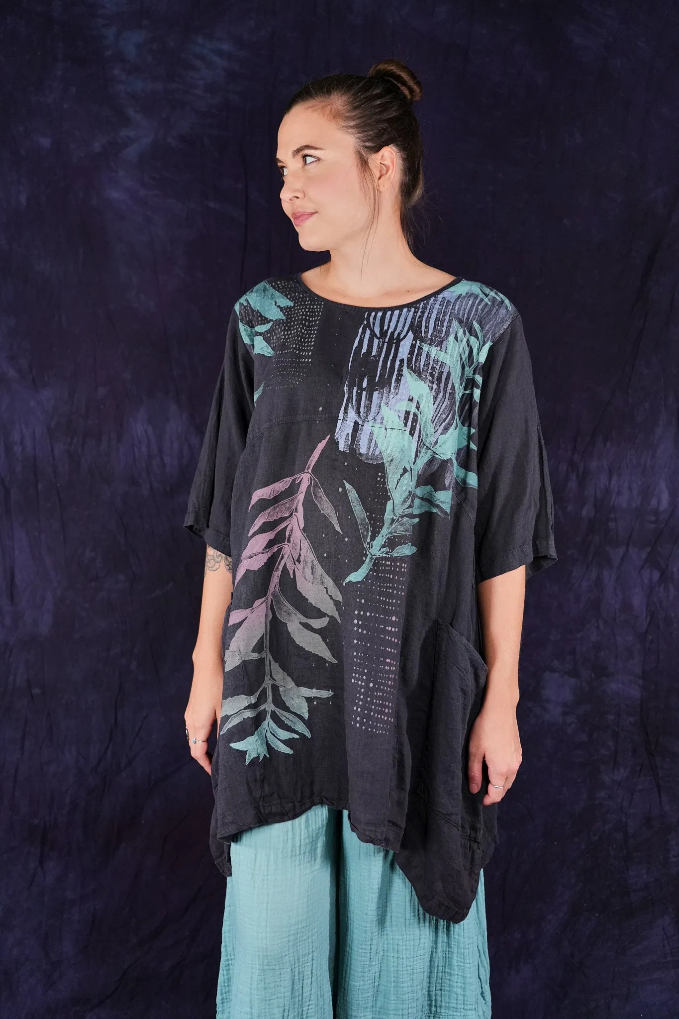 2270 Seaside Linen Tunic Black Sand-P