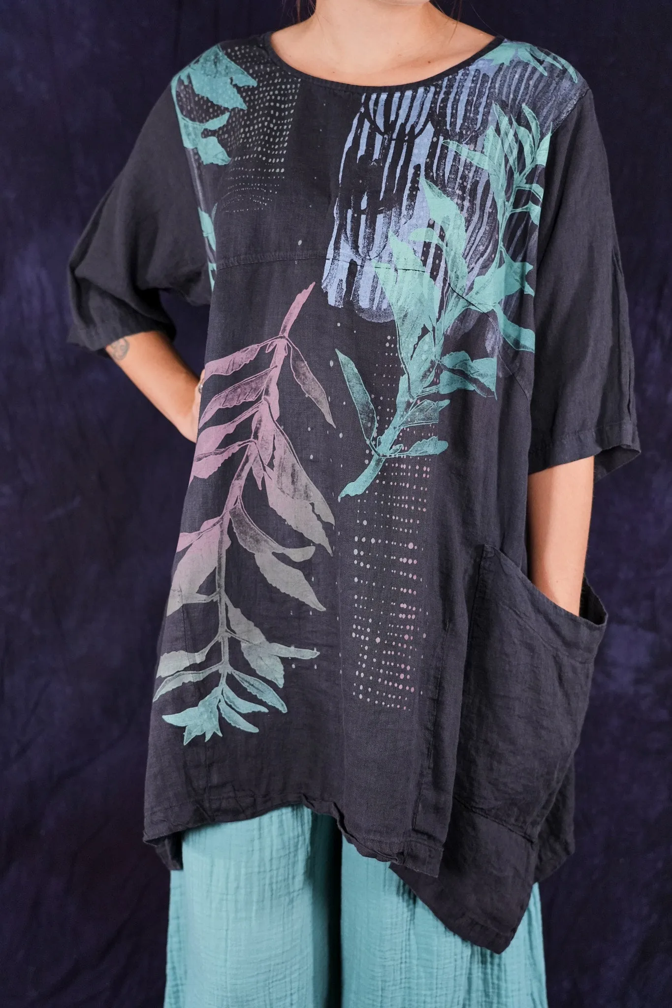 2270 Seaside Linen Tunic Black Sand-P