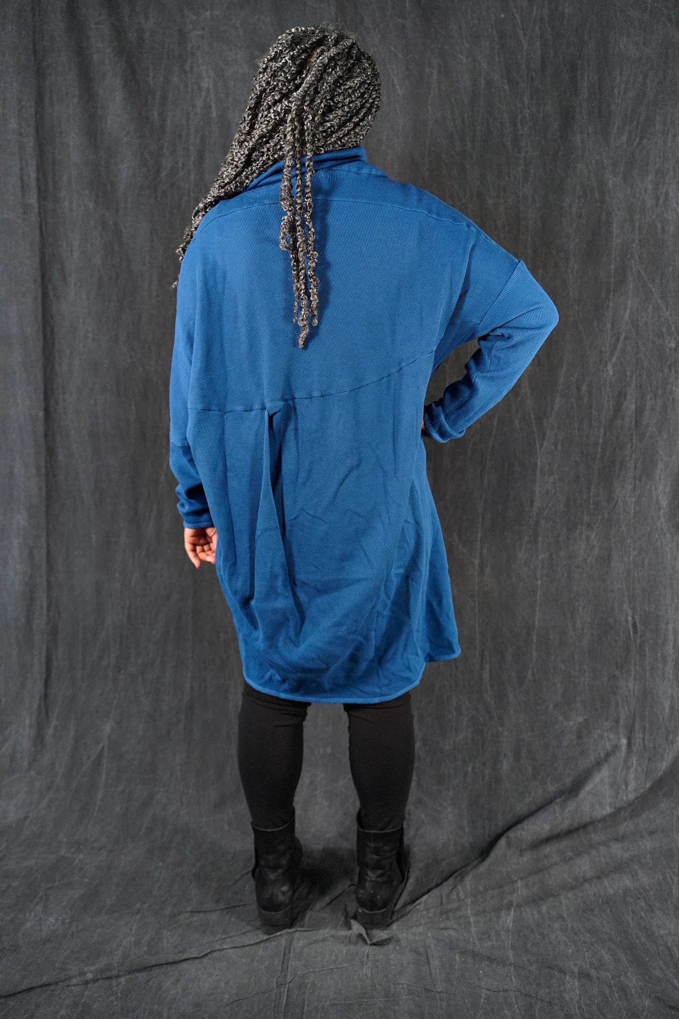 2327 Landscape Tunic Joy Bird-U