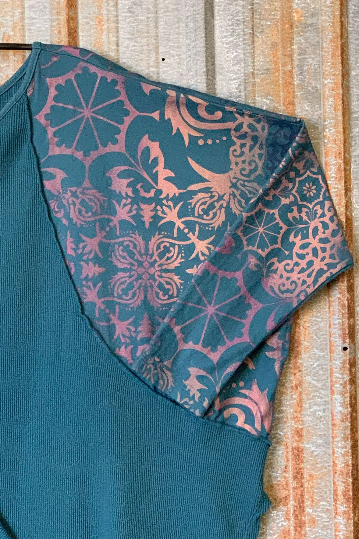 2340 Thermal City Top Teal-P