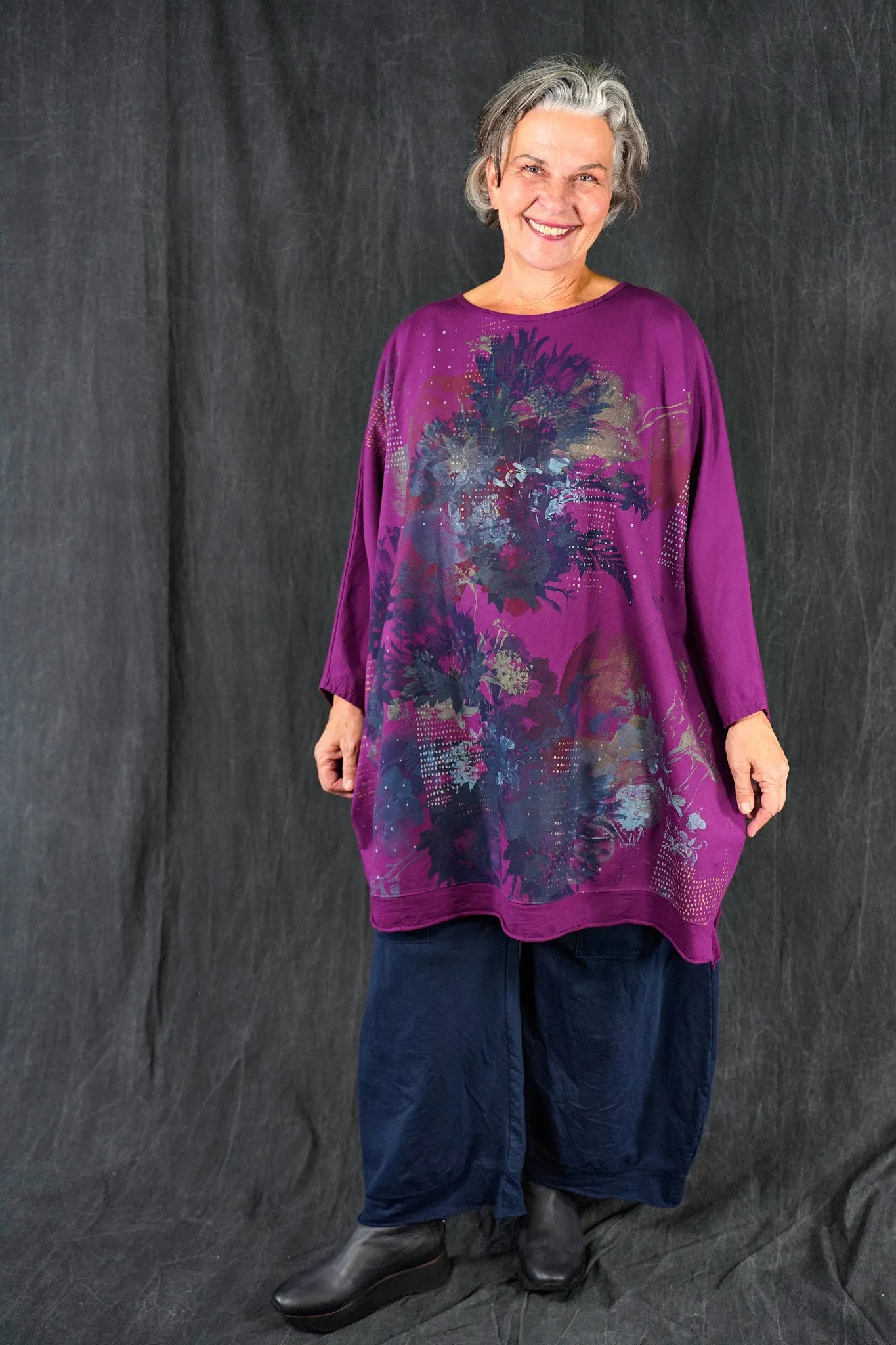 2354-2 Traveller Sweatshirt Fuchsia-P