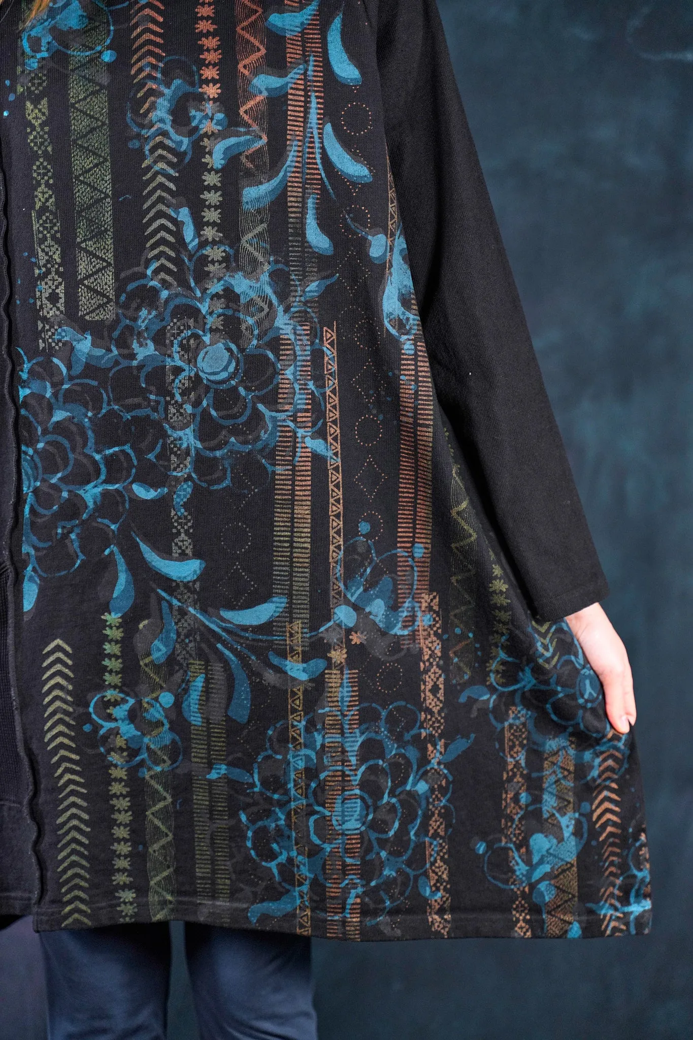 2362 Heavy Eco Cotton Pocket Tunic Francesca Black-P