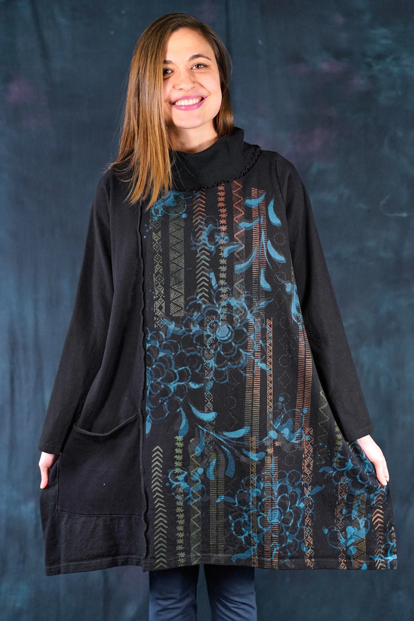 2362 Heavy Eco Cotton Pocket Tunic Francesca Black-P