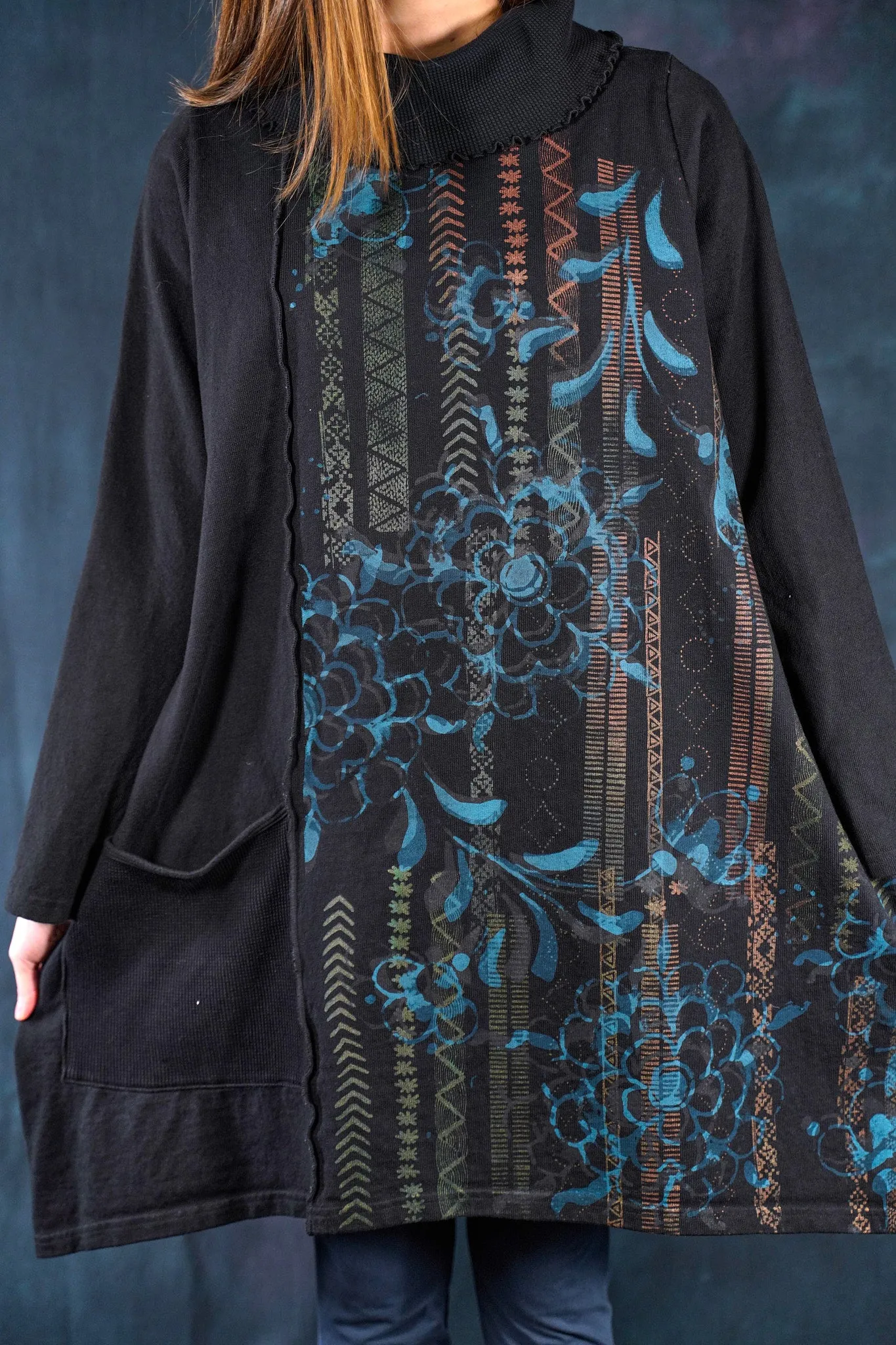 2362 Heavy Eco Cotton Pocket Tunic Francesca Black-P