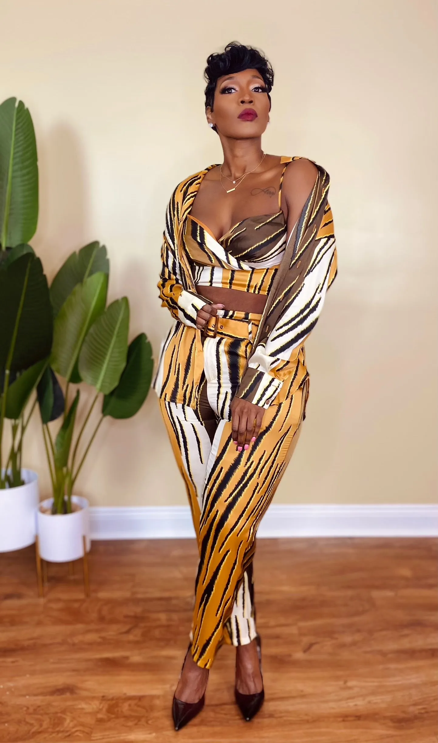 3 PC WILD TALKS PANTS SET