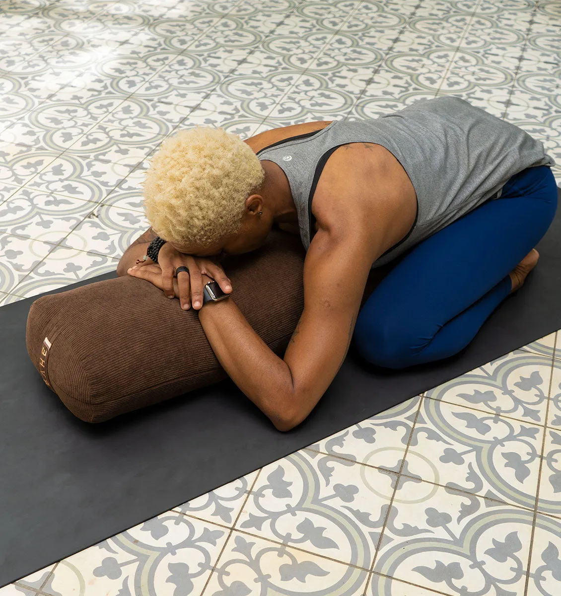 BAHE Yoga Bolster - Cinnamon