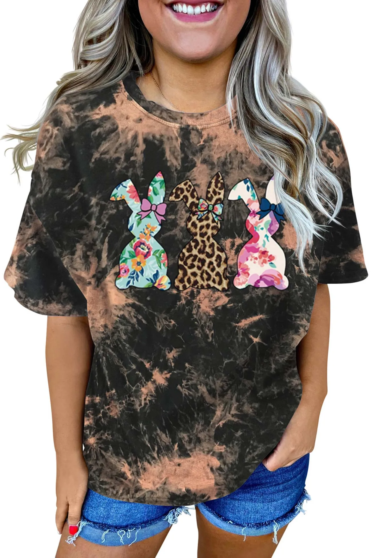 BerryBetty - Tie-dyed Rabbit Graphic T-shirt