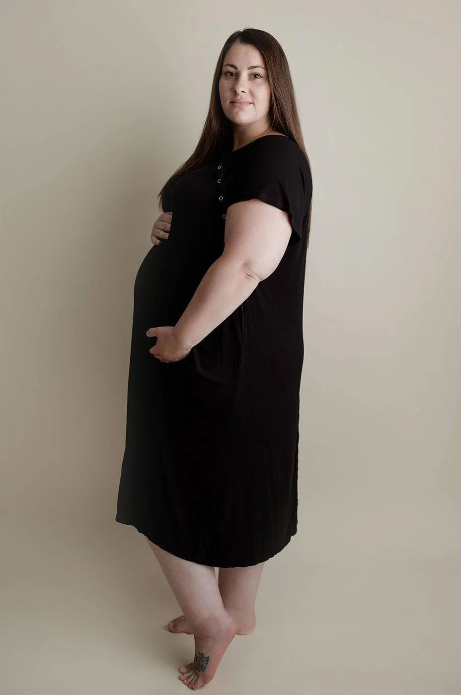 Black Ribbed Labor & Delivery Gown