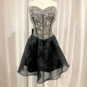 BOUTIQUE Short Strapless Black Gown Size 16 NWT