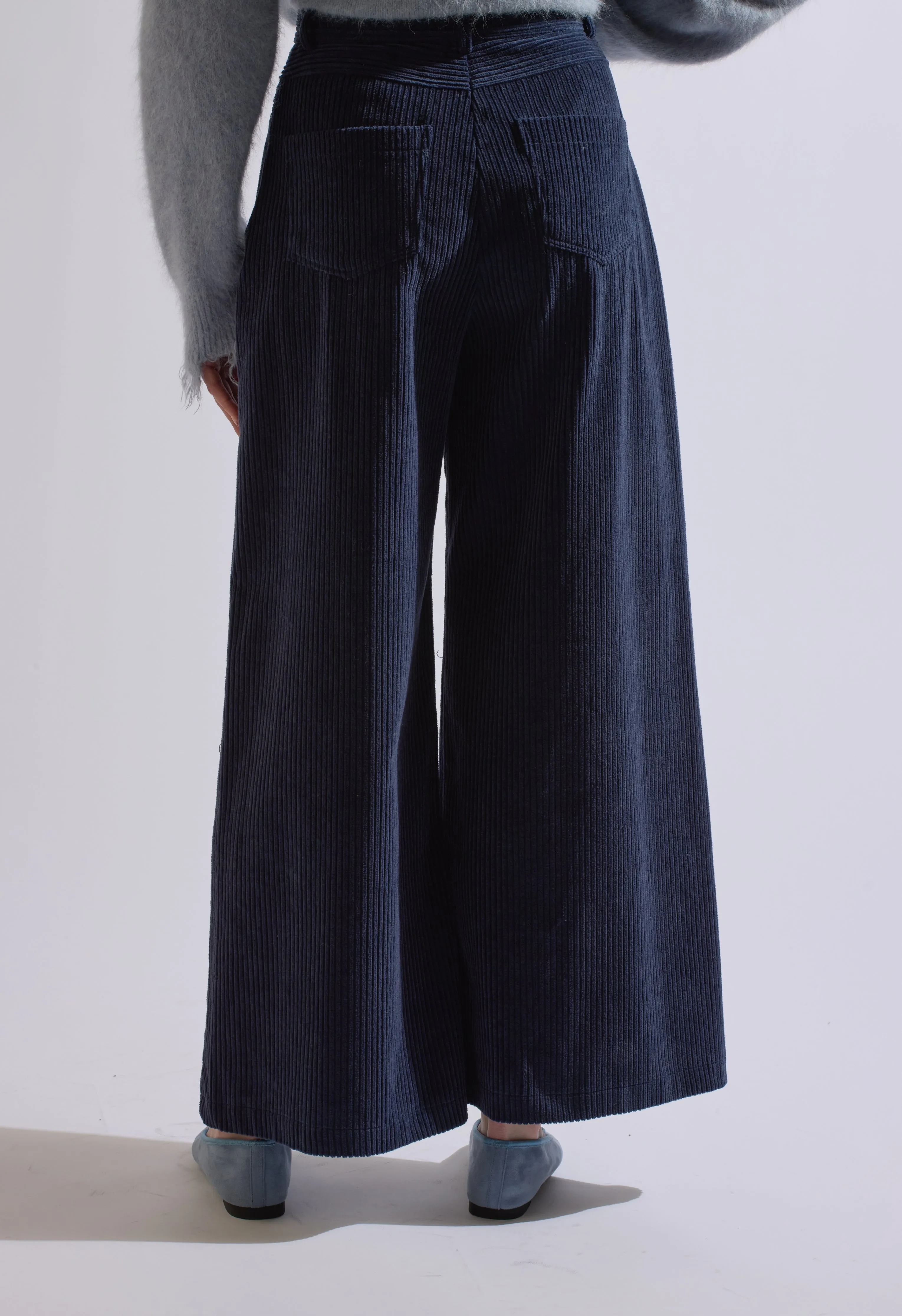 Chan Corduroy Pants on Navy Blue