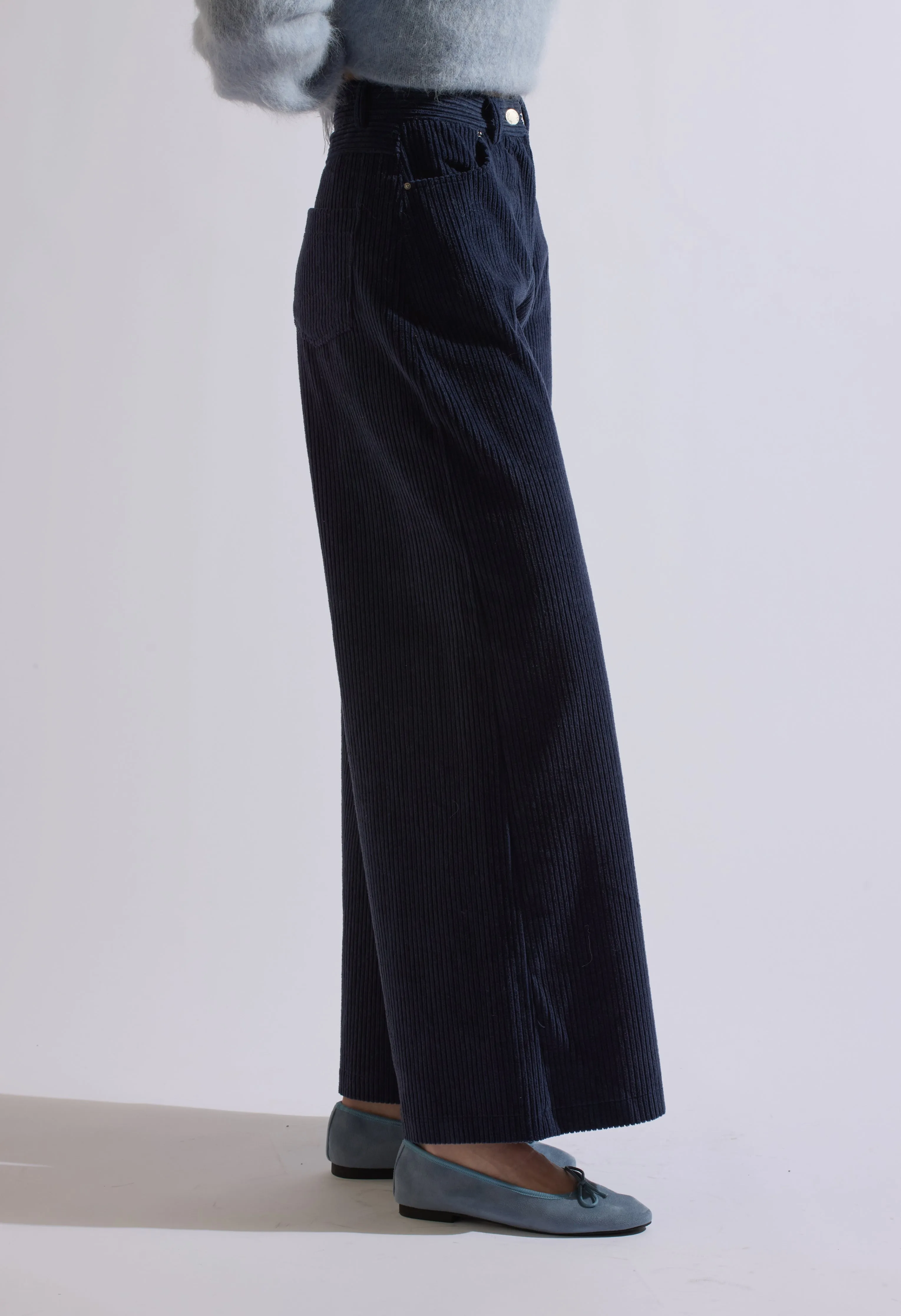 Chan Corduroy Pants on Navy Blue