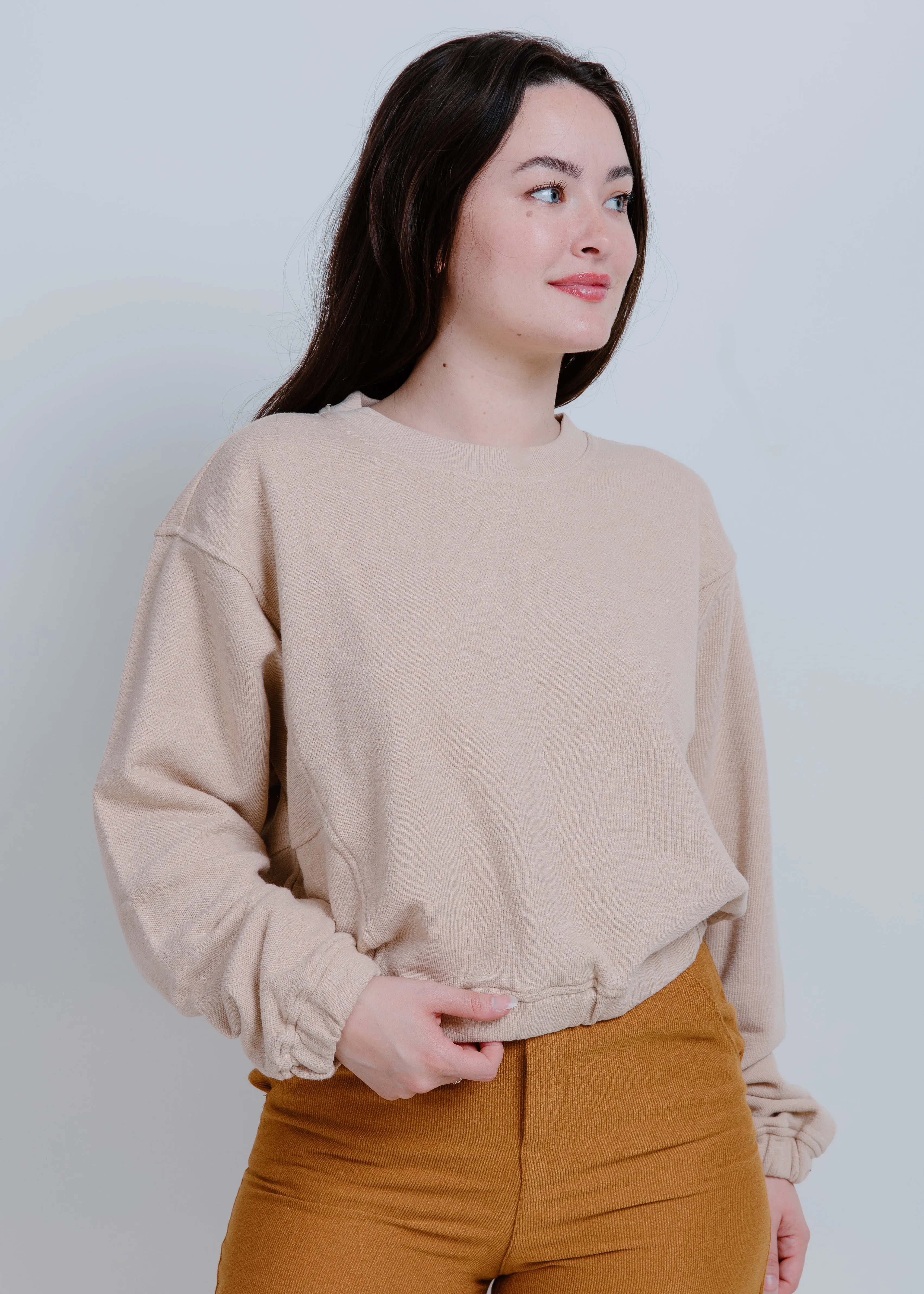 Daphne Cropped Crewneck - Taupe