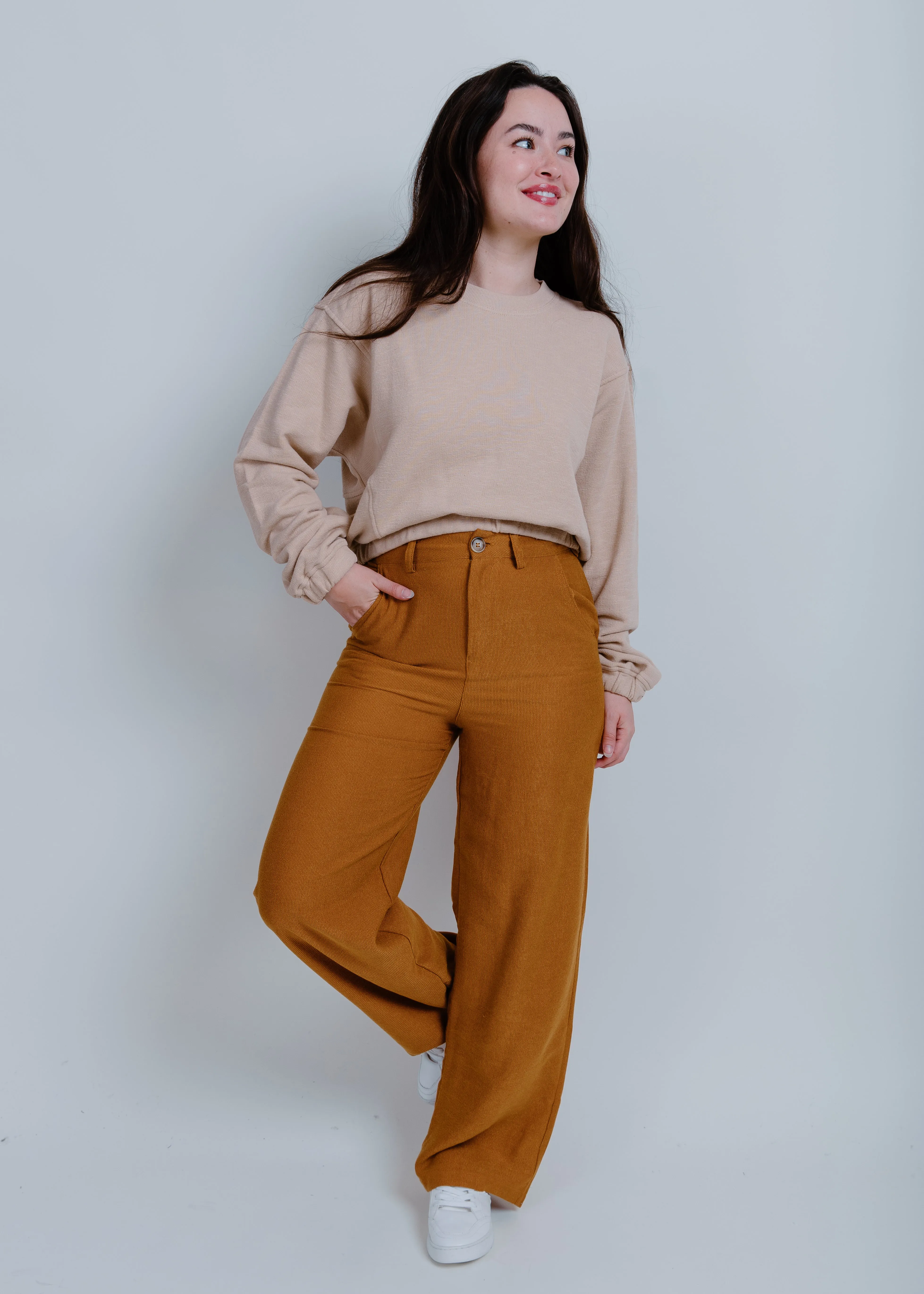 Daphne Cropped Crewneck - Taupe