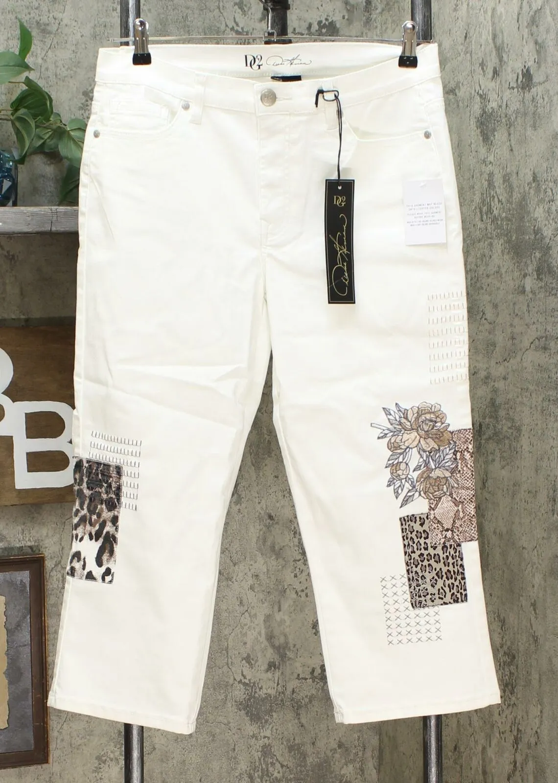 DG2 by Diane Gilman Women's Classic Stretch Embroidered Cropped Jeans