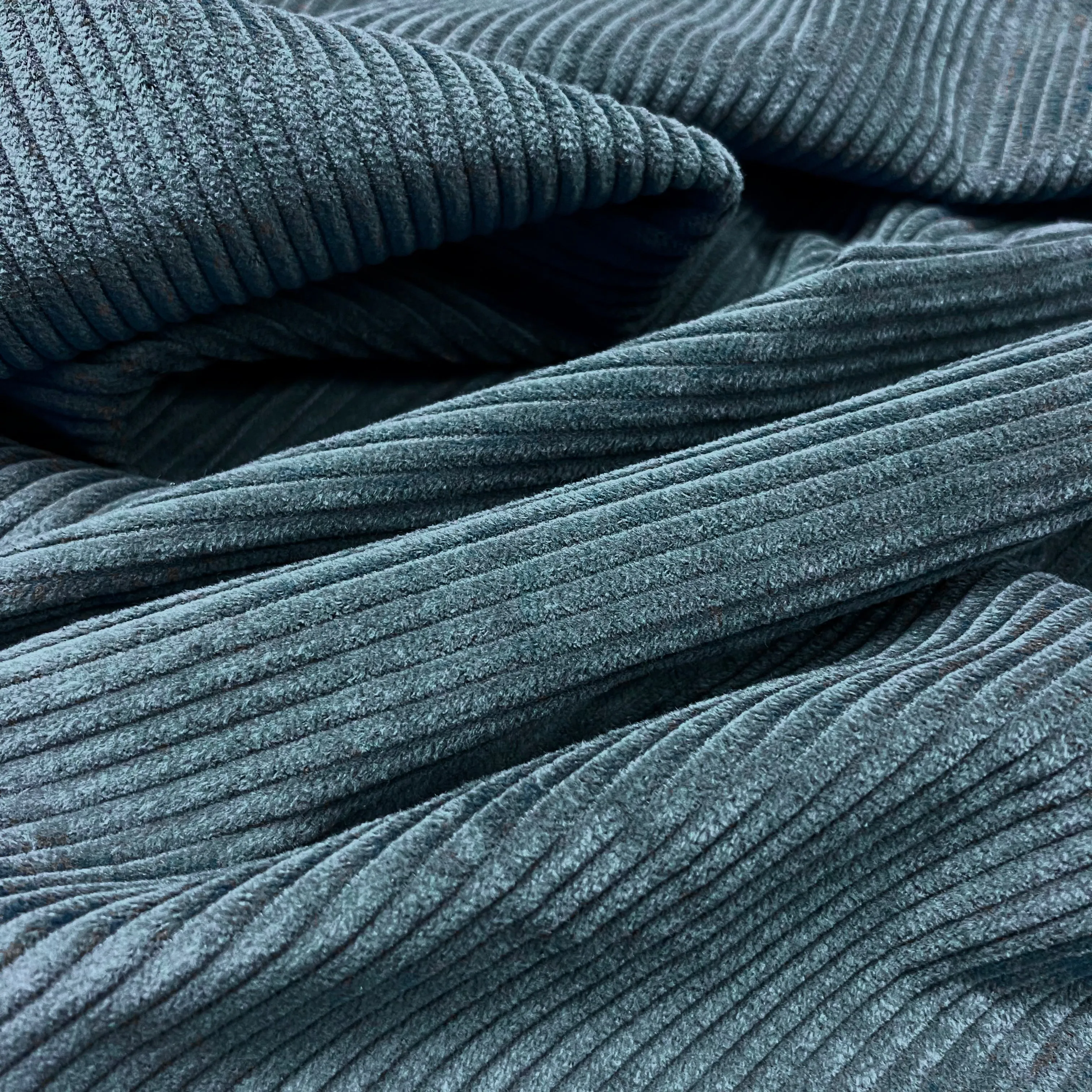 Finnella Washed Corduroy | 5 Whale | Teal