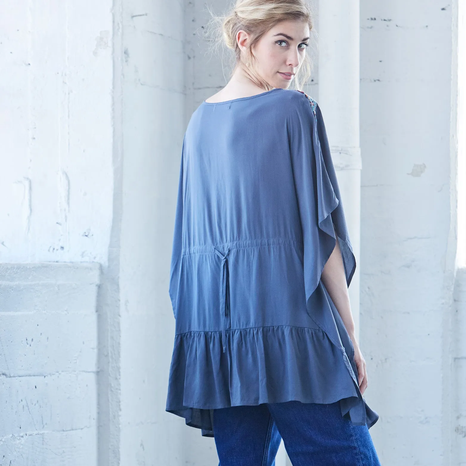 Florid Embroidery Kimono Top