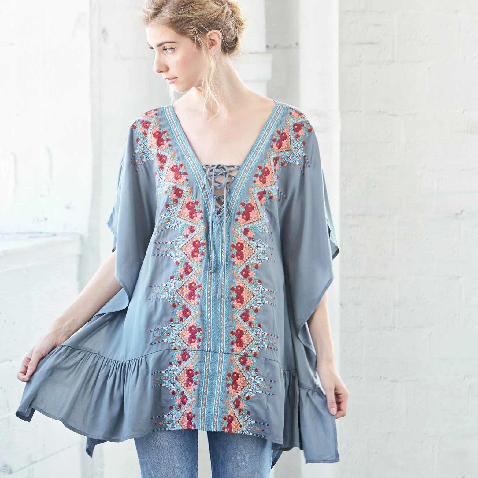 Florid Embroidery Kimono Top
