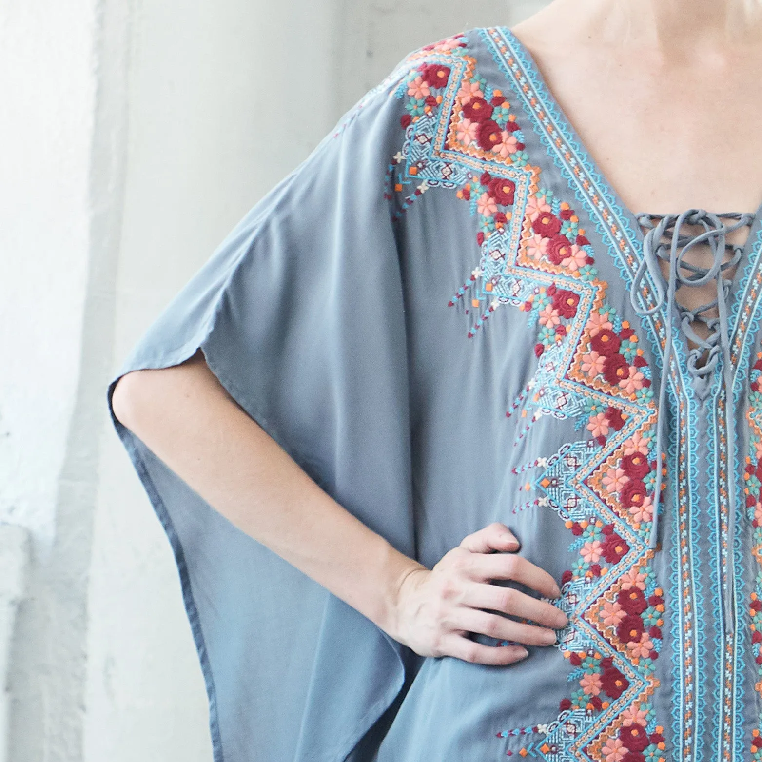 Florid Embroidery Kimono Top