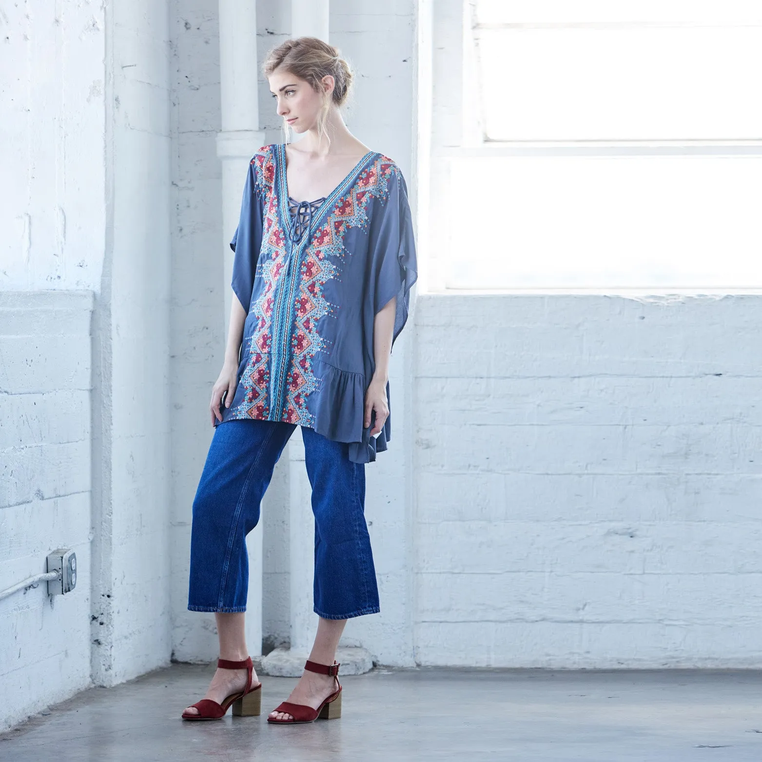 Florid Embroidery Kimono Top