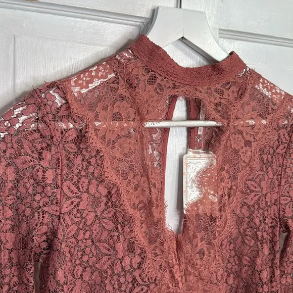 Free People Tell Tale Cutout Lace Tunic Dress NEW in Rosey Coral W1196 Sz XS