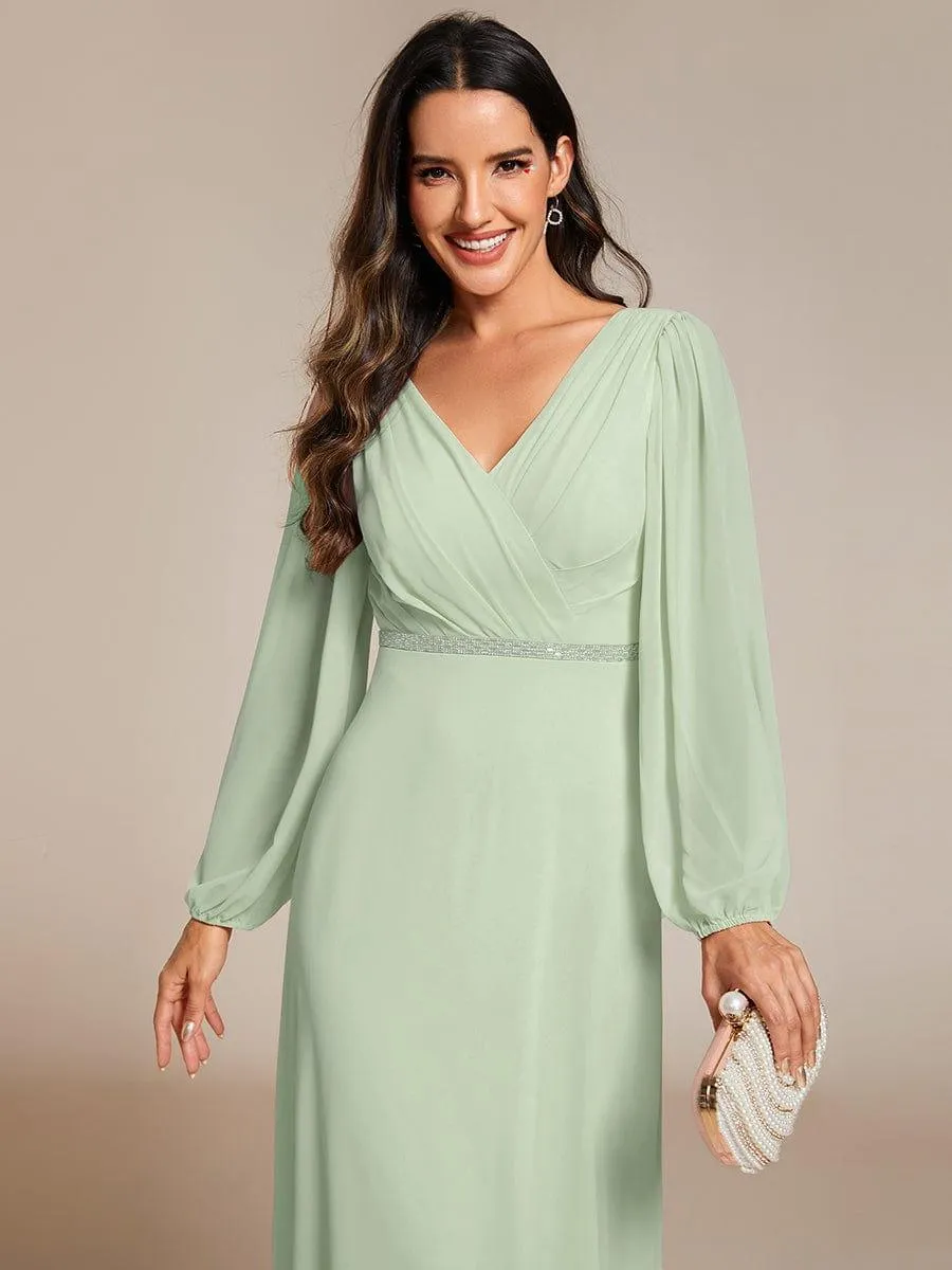 Grande Taille Robe de soirée plissée en mousseline de soie double col en V manches longues ceinture brillan