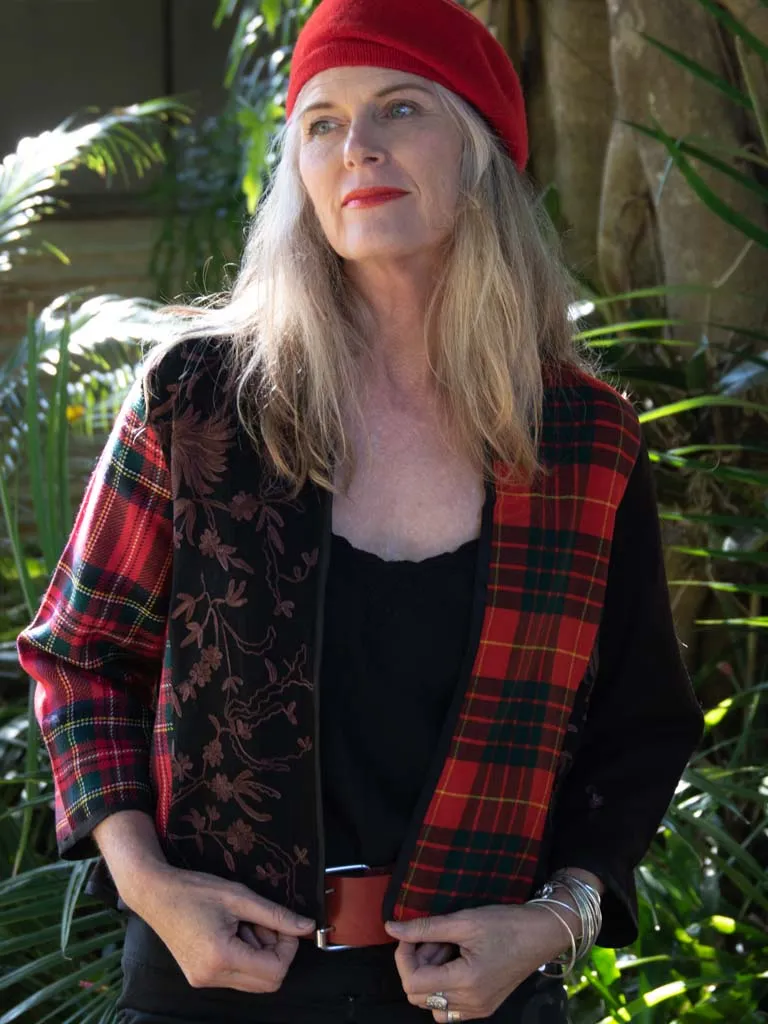 Highlandish Pure Wool Jacket Red