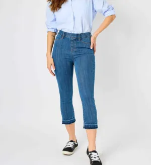 Jana Pull On Capri Jeans