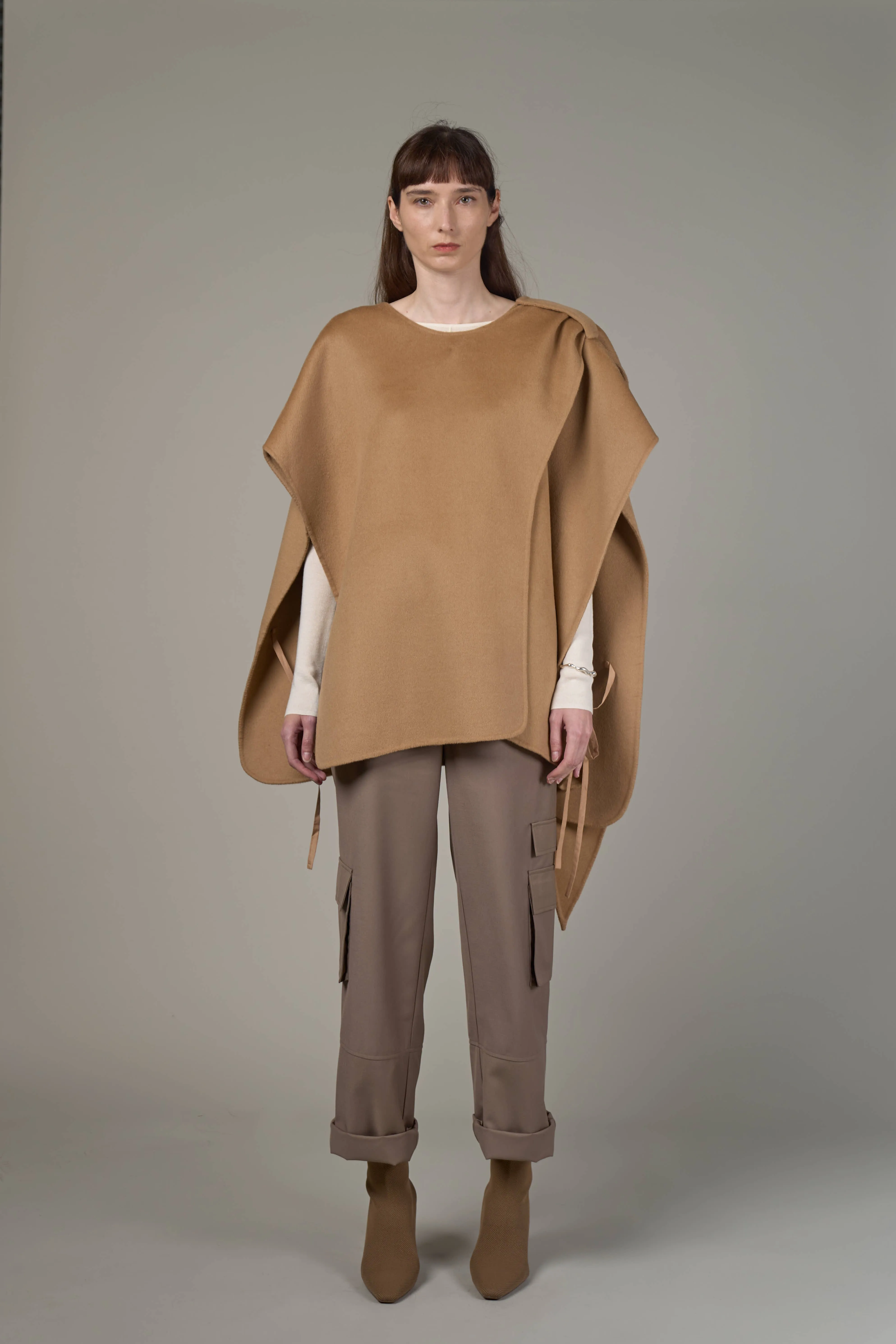 JLW004A Cortona Cape Camel
