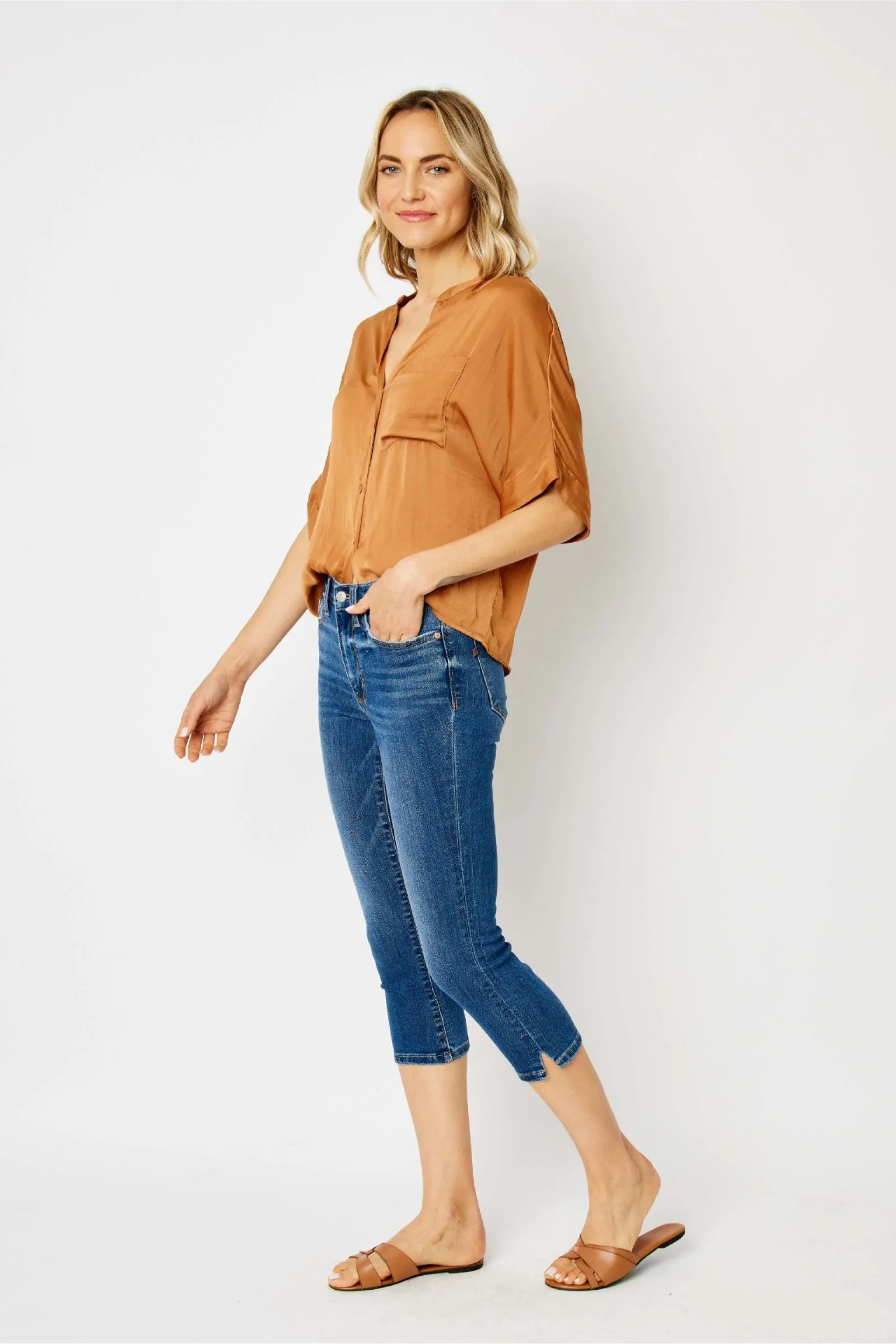 Judy Blue | Molly Midrise Capri