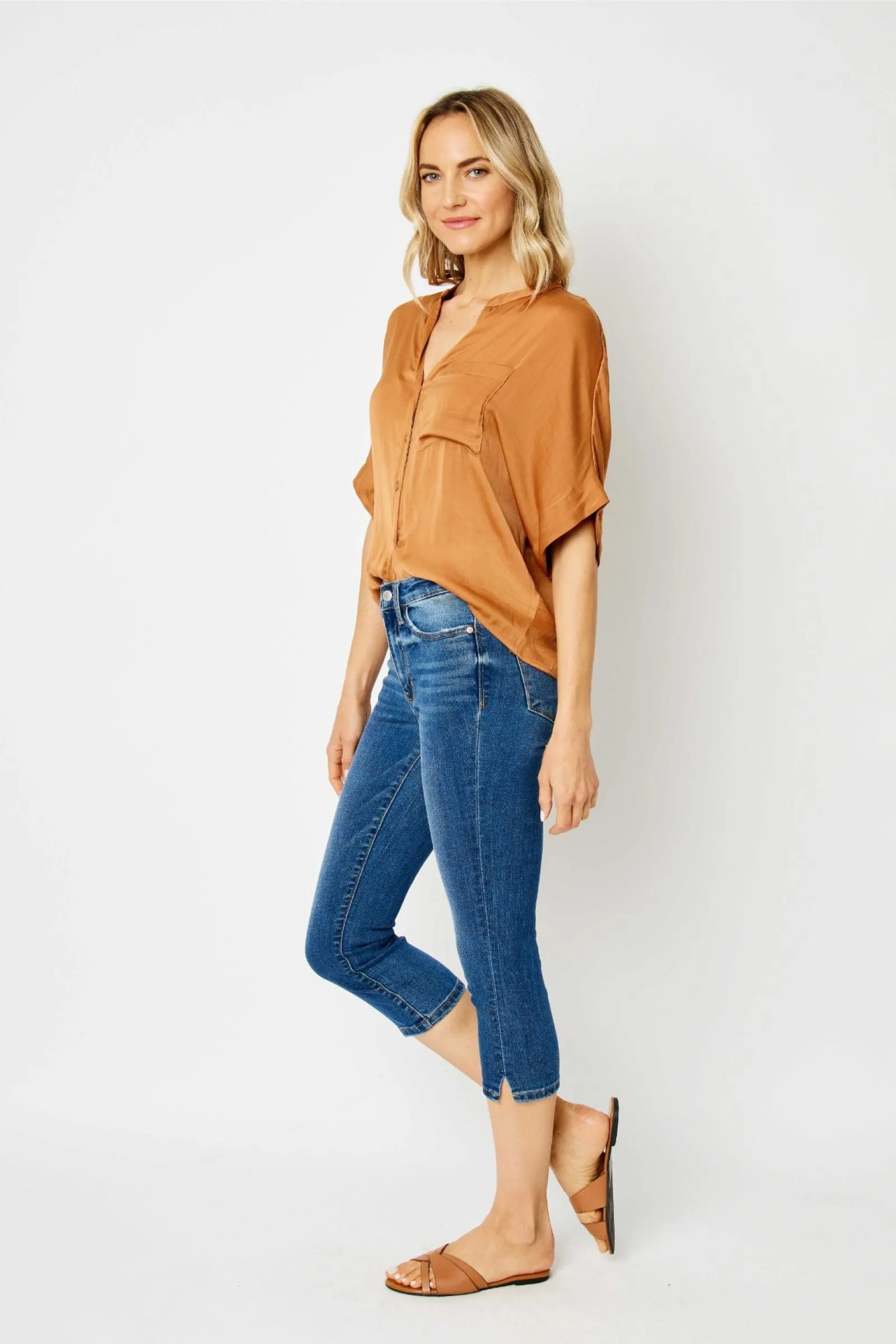 Judy Blue | Molly Midrise Capri