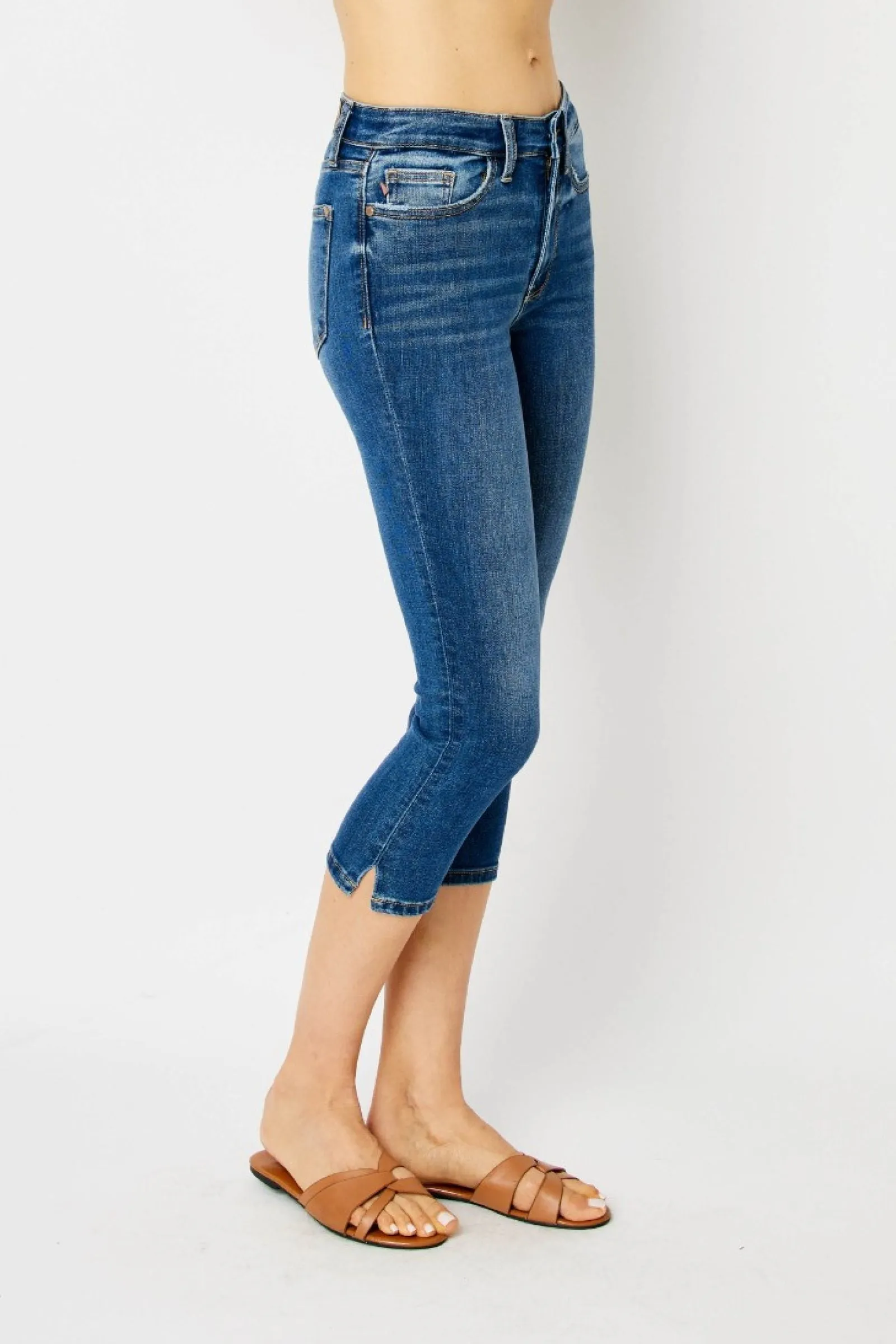 Judy Blue | Molly Midrise Capri