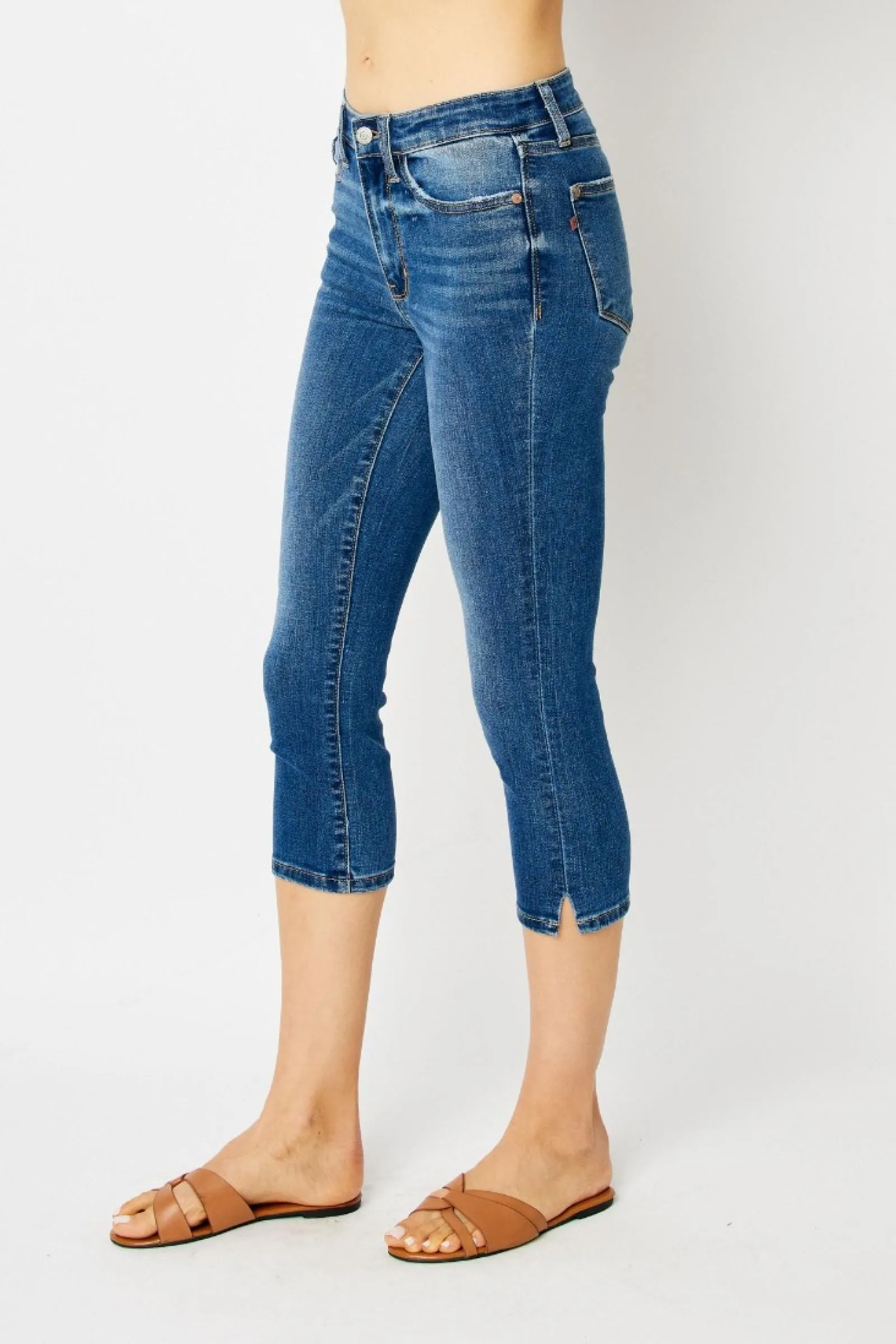 Judy Blue | Molly Midrise Capri