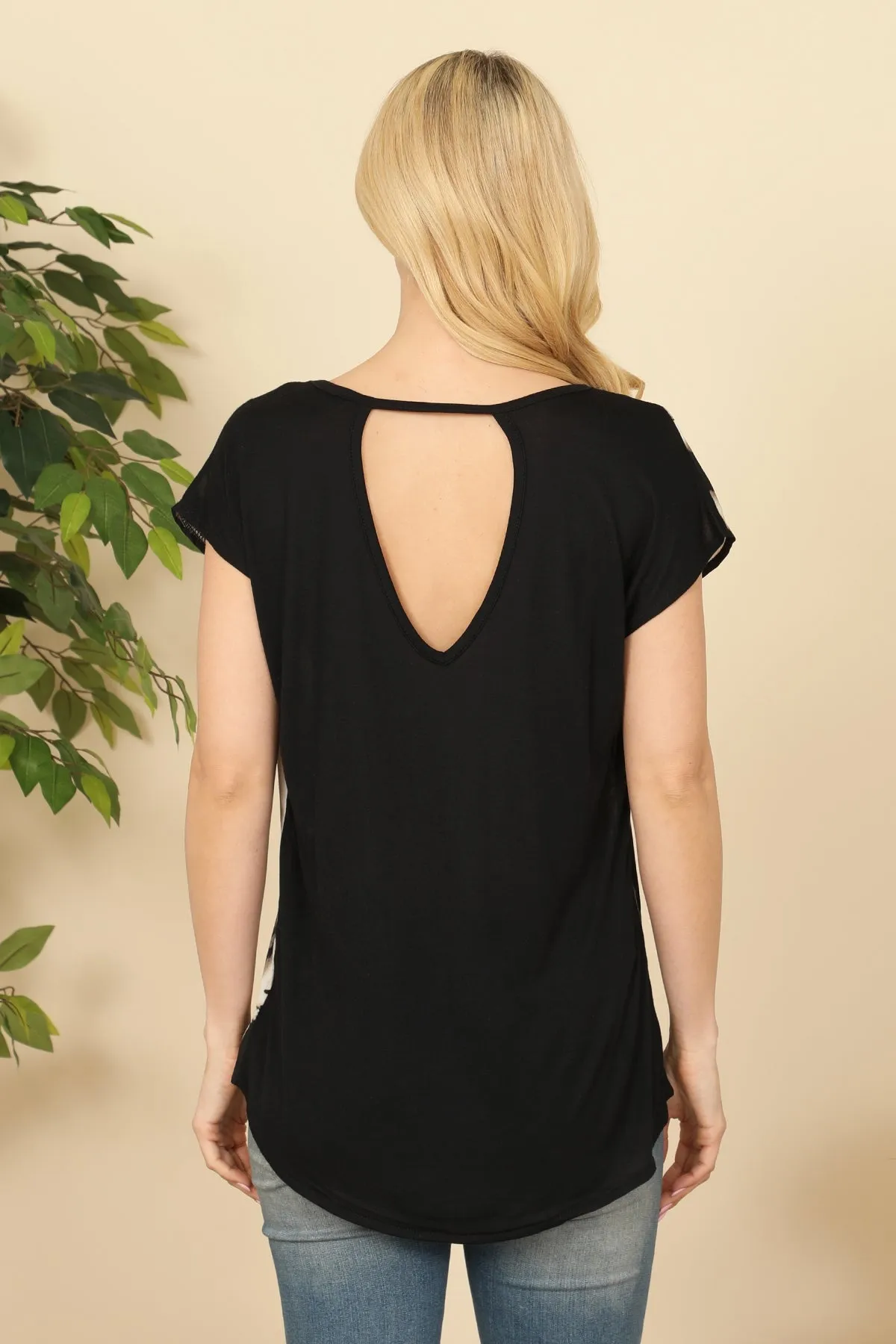 Keyhole Printed Top