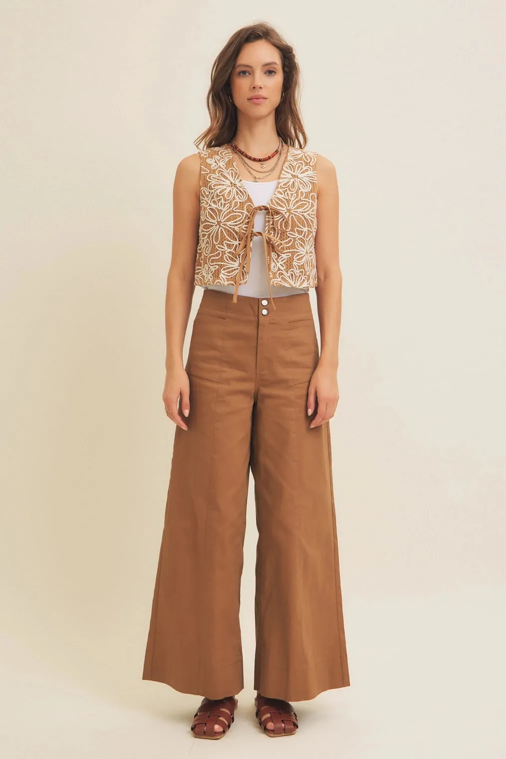LALA EMBROIDERED VEST // 2 COLORS