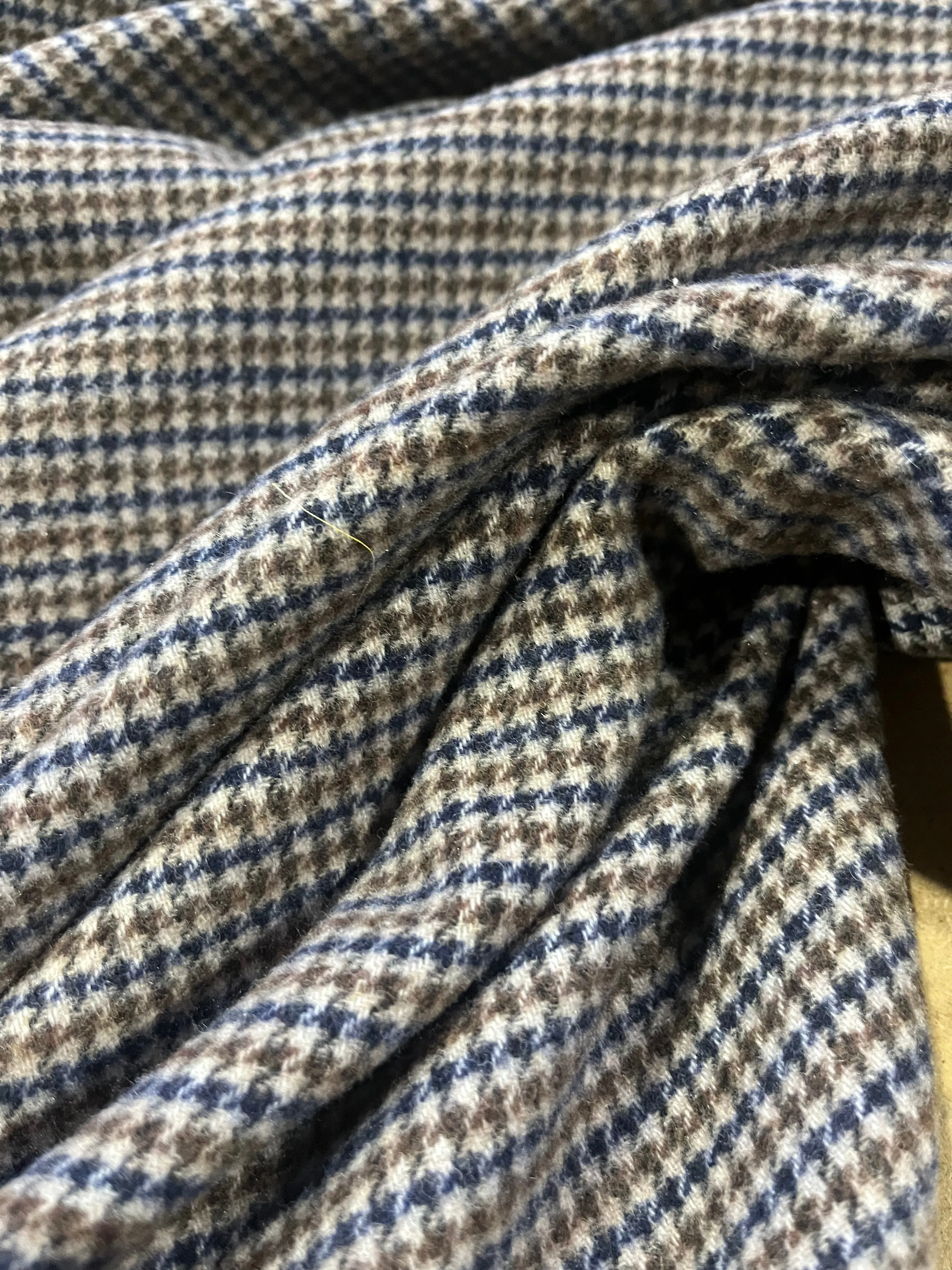 Lc Léon 018 wool pied de poule coat fabric