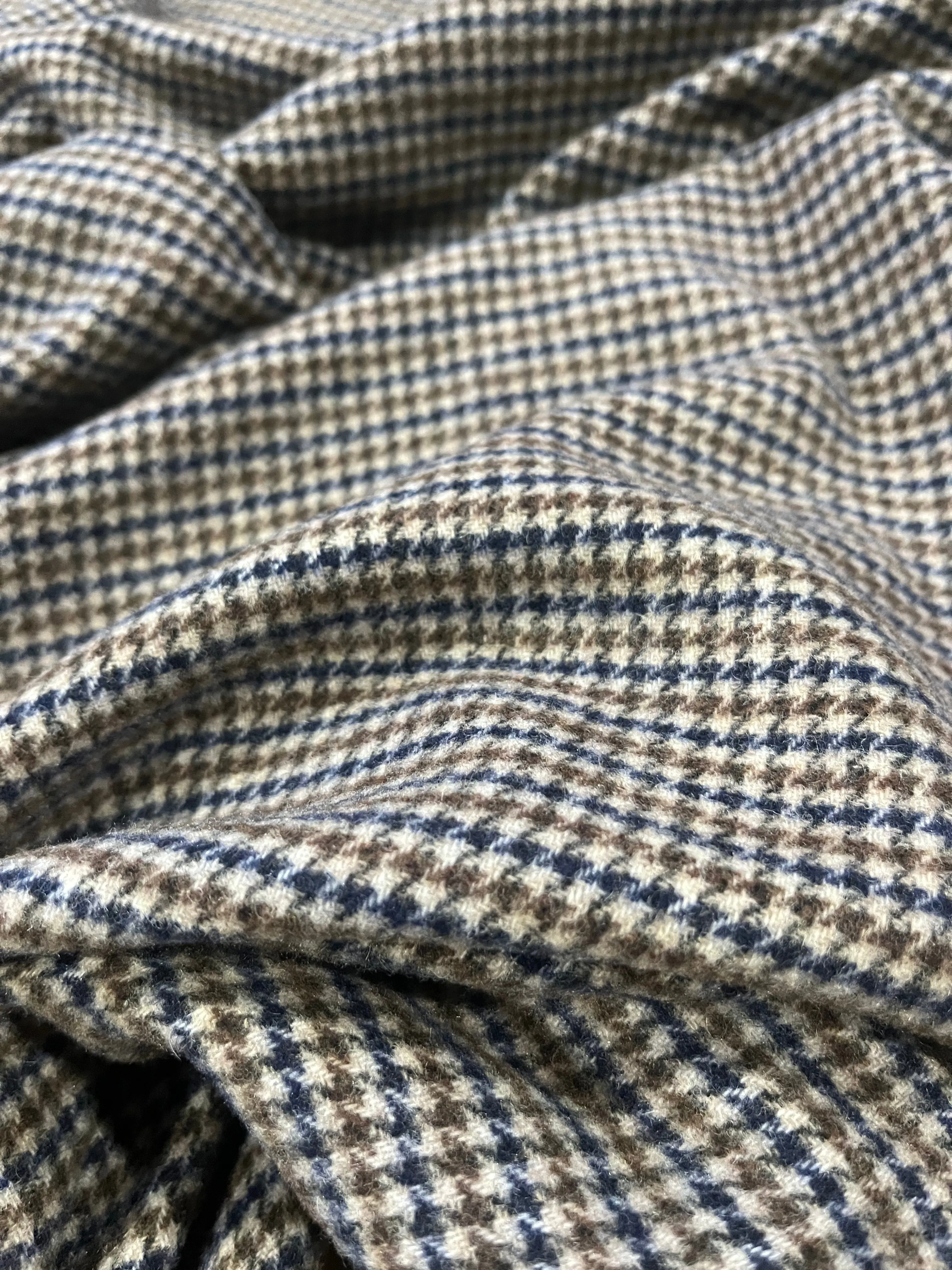 Lc Léon 018 wool pied de poule coat fabric