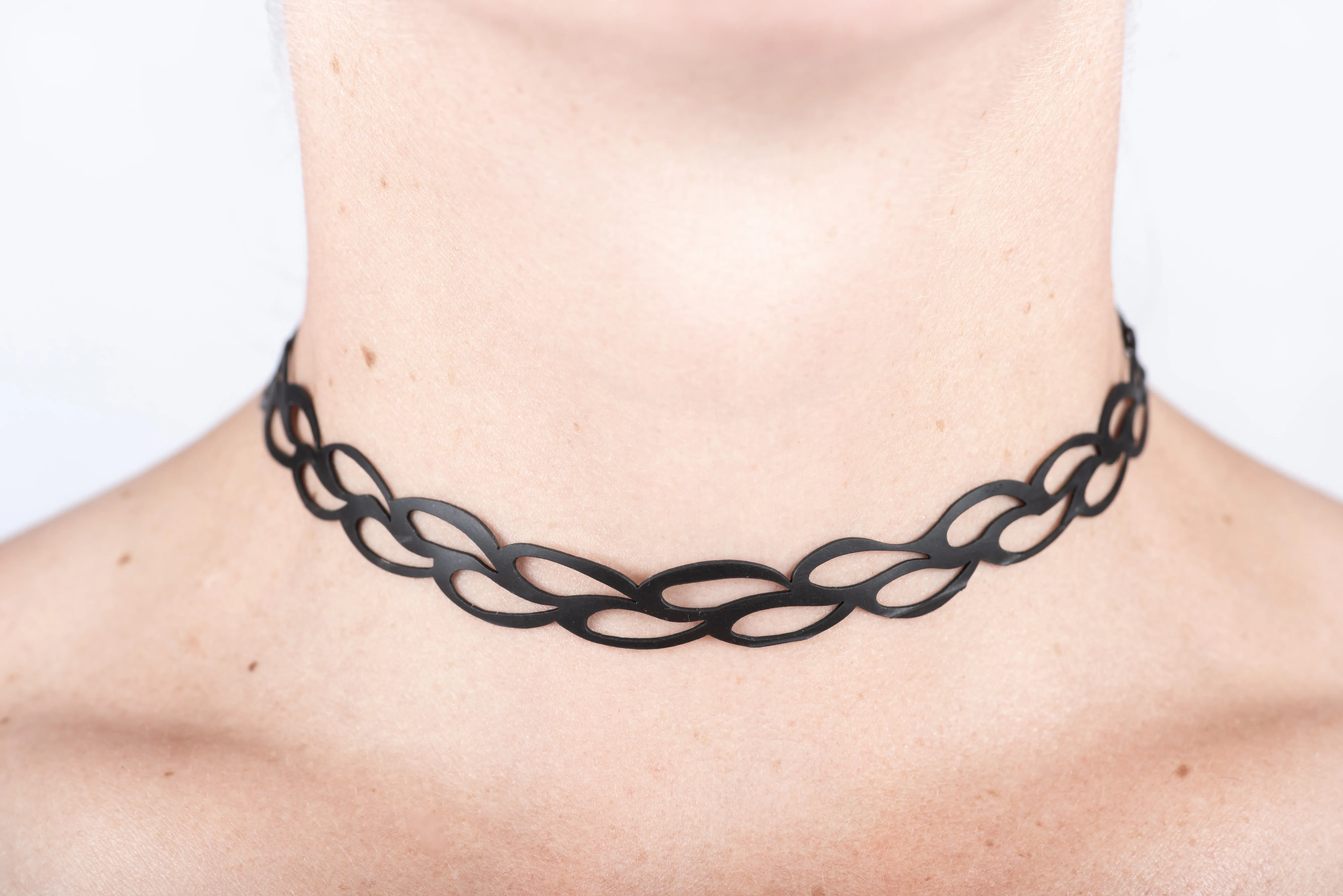 leaf choker & double wrap bracelet