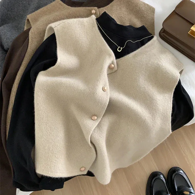 Lily | Knitted Waistcoat for Perfect Layering