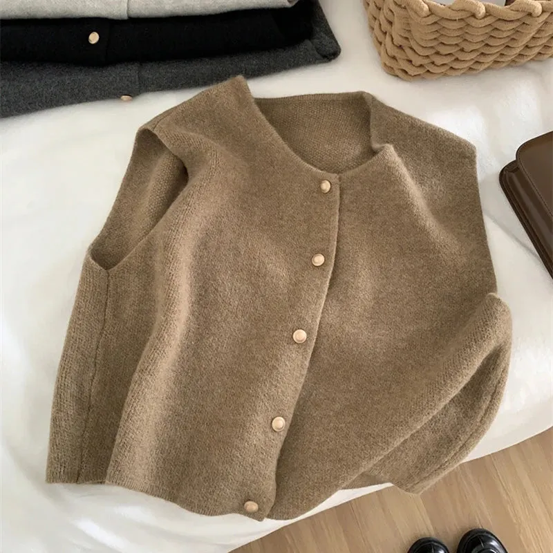 Lily | Knitted Waistcoat for Perfect Layering