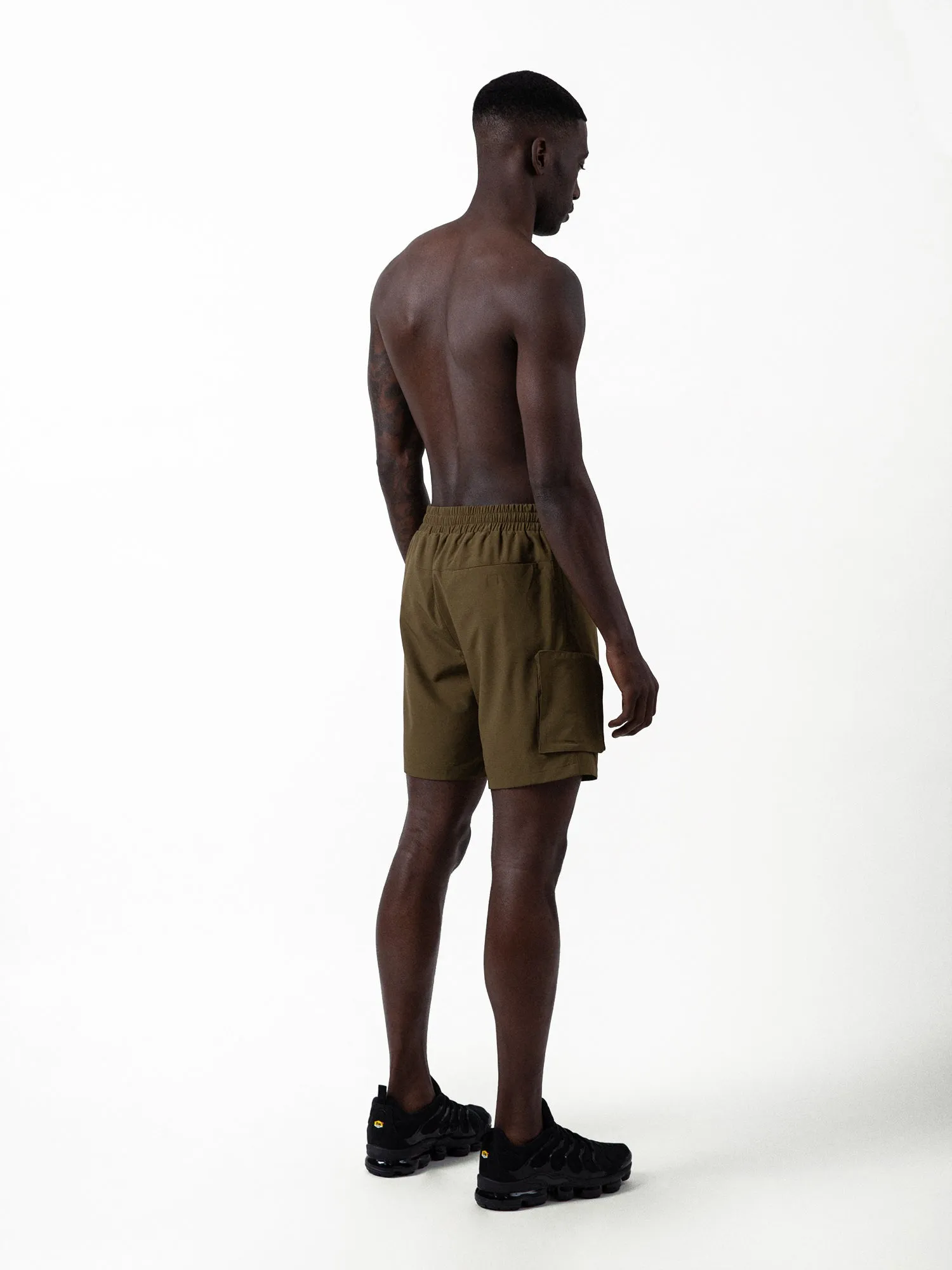Madrid 7" Modern Fit Short