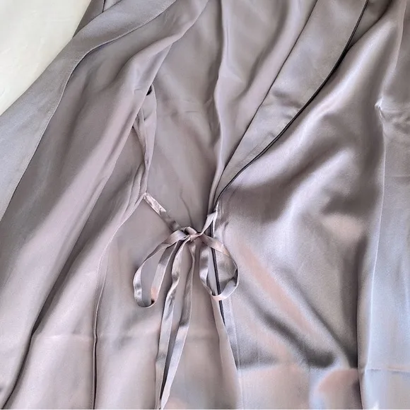 MULBERRY SILK WRAP PAJAMA TOP LONG SLEEVE BED JACKET Pewter Gray XL